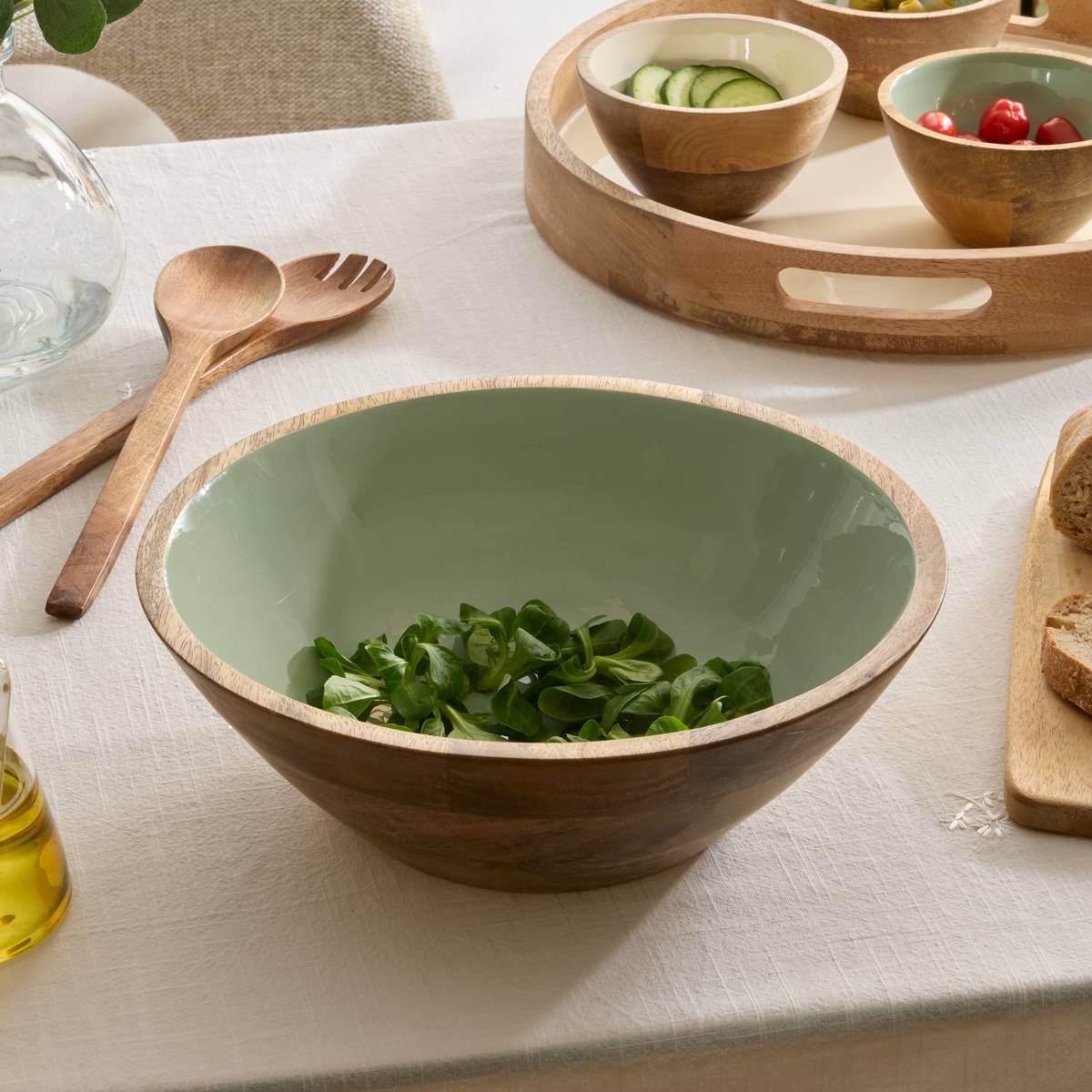 Serving bowl"Inaya" Mango wood, D. 30 cm