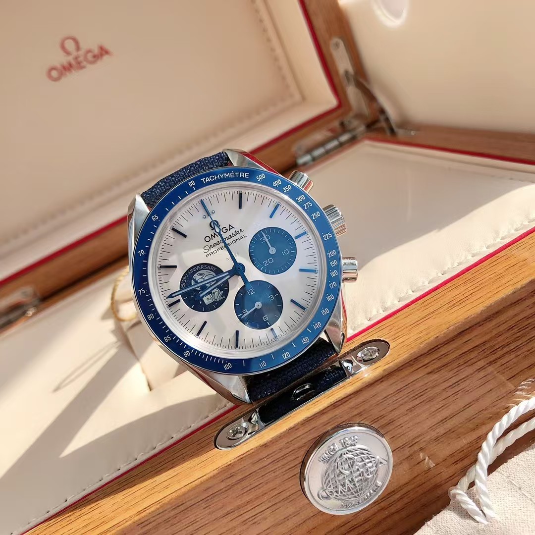 Omega Speedmaster Snoopy Replica - House of Replica