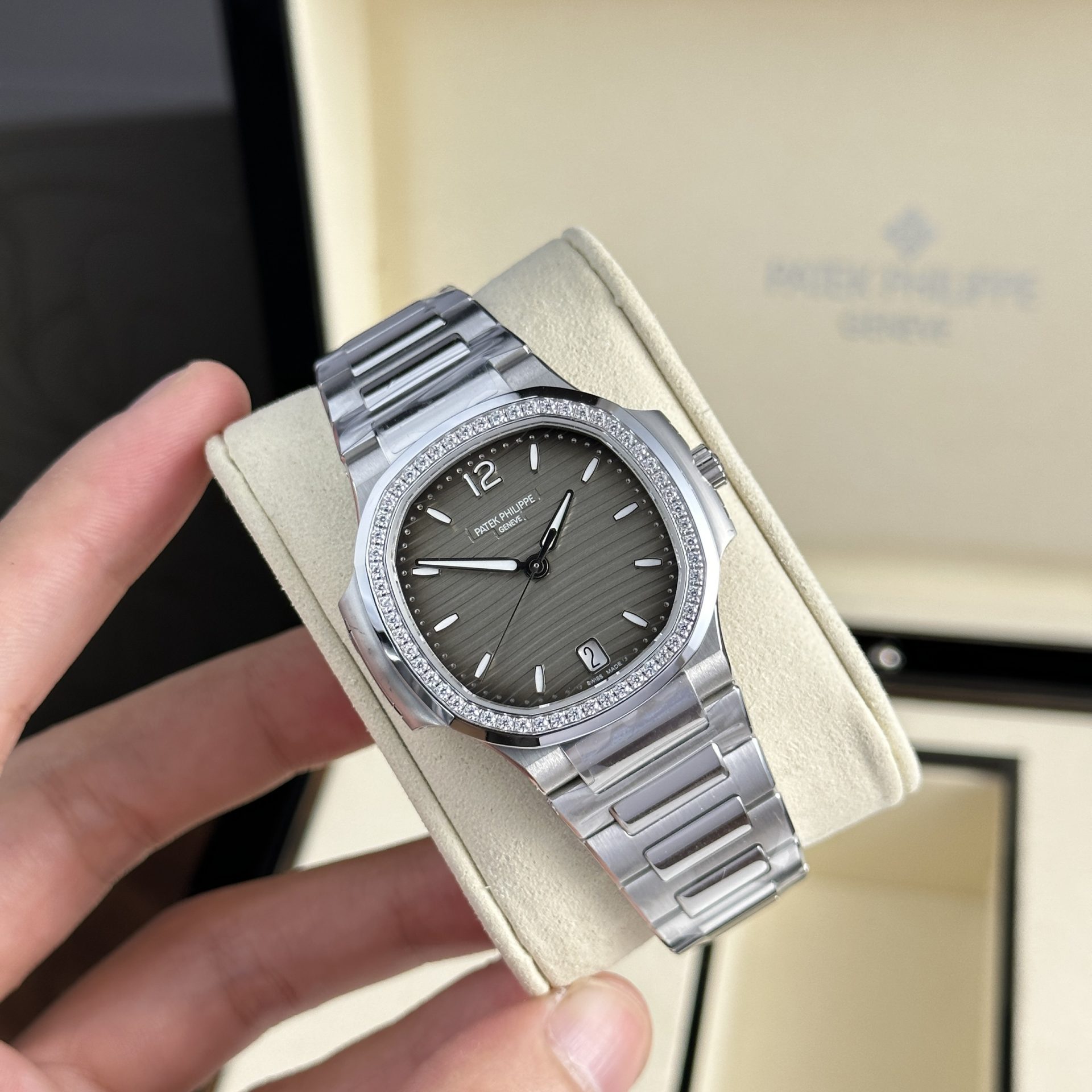 Patek Philippe Replica 1:1 Watch Nautilus 7118 Women s With Stone Gray Dial Factory 3K 35.2mm - Elite Watch Atelier