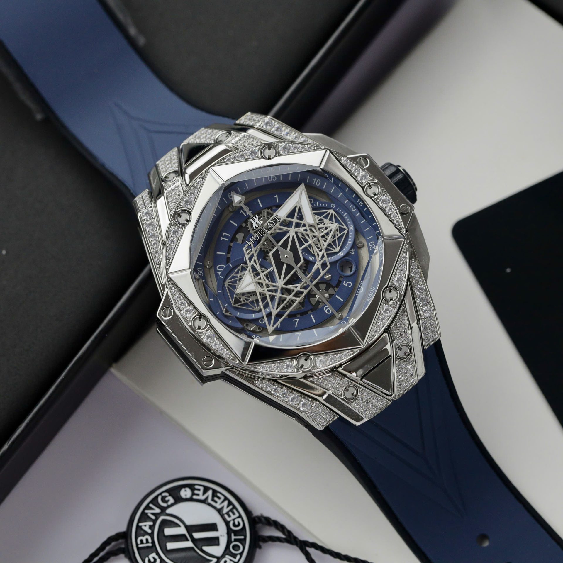 Hublot Big Bang Sang Bleu II Fake Watch Blue HB Factory 44mm - Elite Watch Atelier