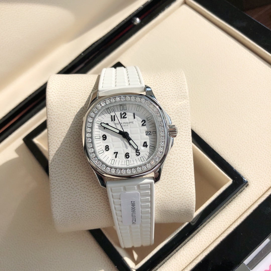 Fake Patek Philippe Replica Watch Aquanaut Ladies Stainless Steel Composite 5067A-024 TWF(1:1 replica) - Top club