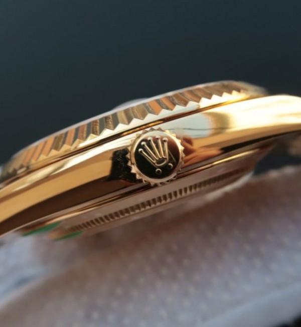 Replica Rolex Day-Date 40mm 228235 YG Noob White Textured Dial YG Bracelet A3255 - Top club