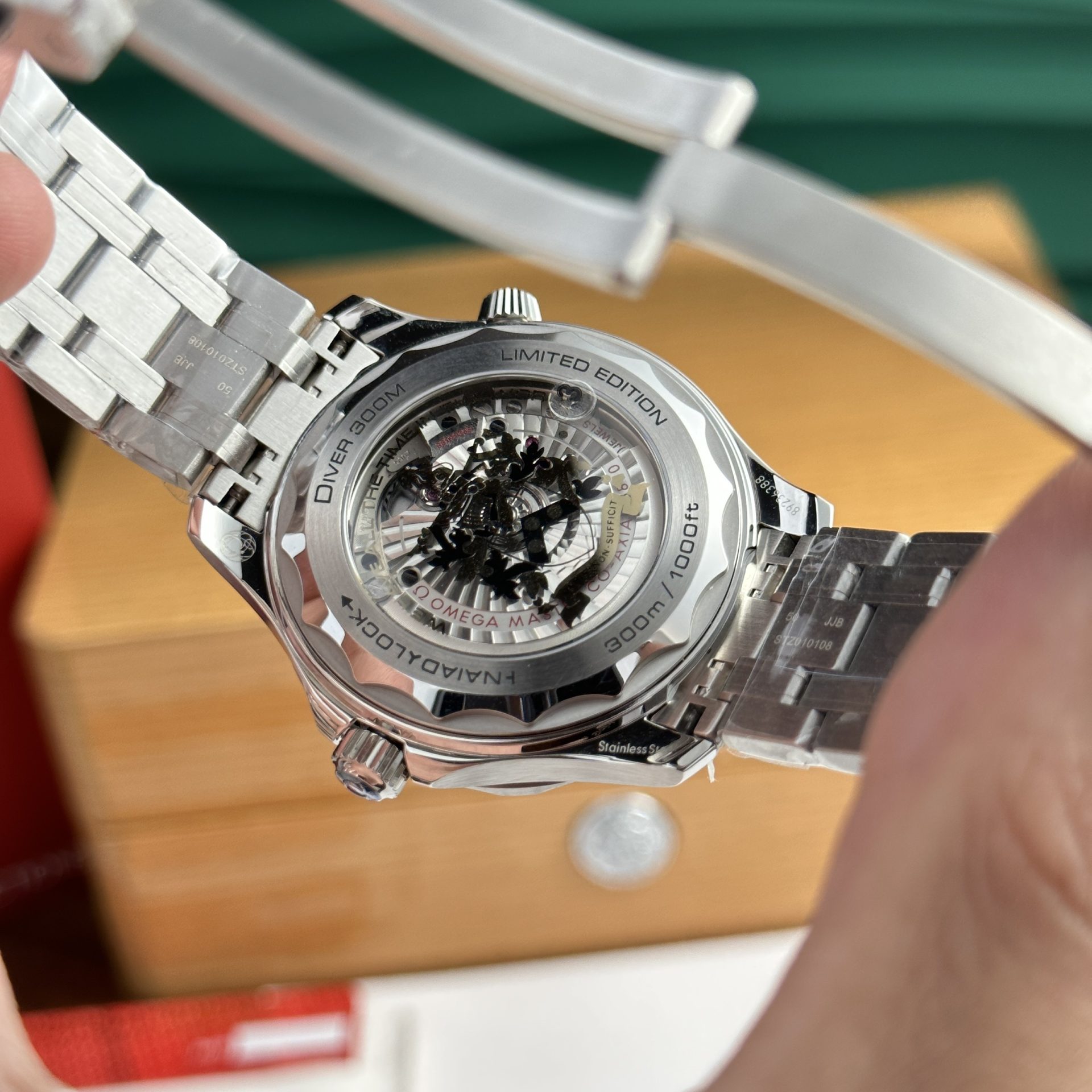 Omega Replica 1:1 Watch Seamaster James Bond 007  VS Factory 42mm - Top club