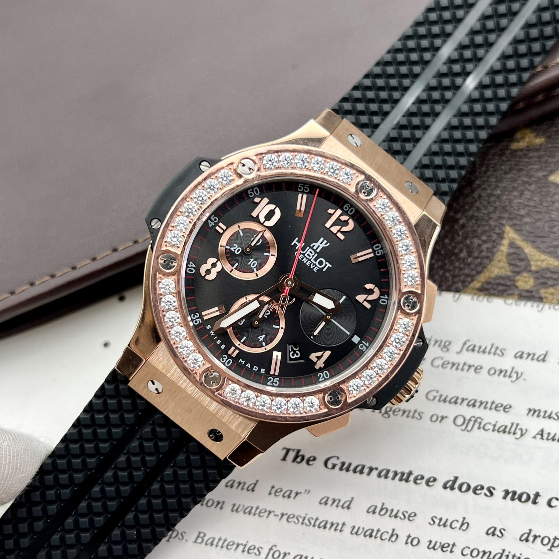 Hublot Fake Watch Big Bang King Gold Choronograph Rubber Strap 44mm - Elite Watch Atelier