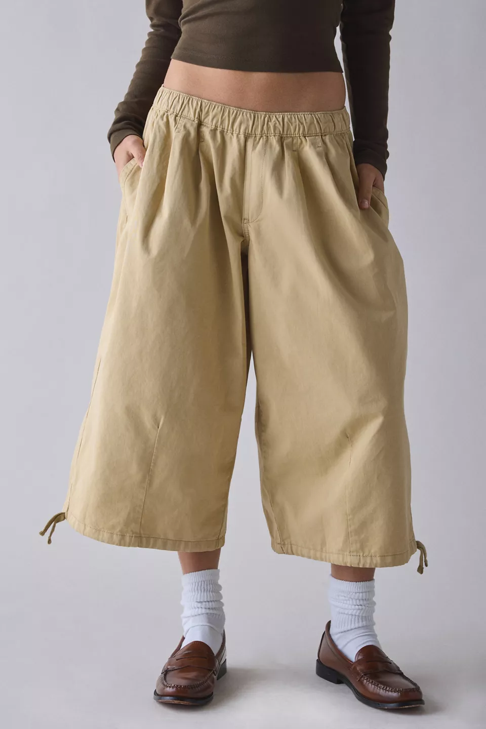 BDG Bobbi Cropped Baggy Pull-On Pants - Khaki