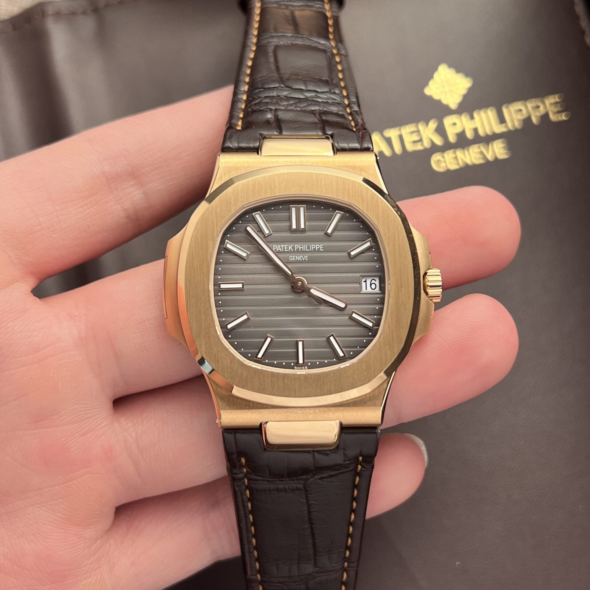 Patek Philippe Nautilus 5711 Replica Watch Leather Strap 3K Factory 40mm - Elite Watch Atelier