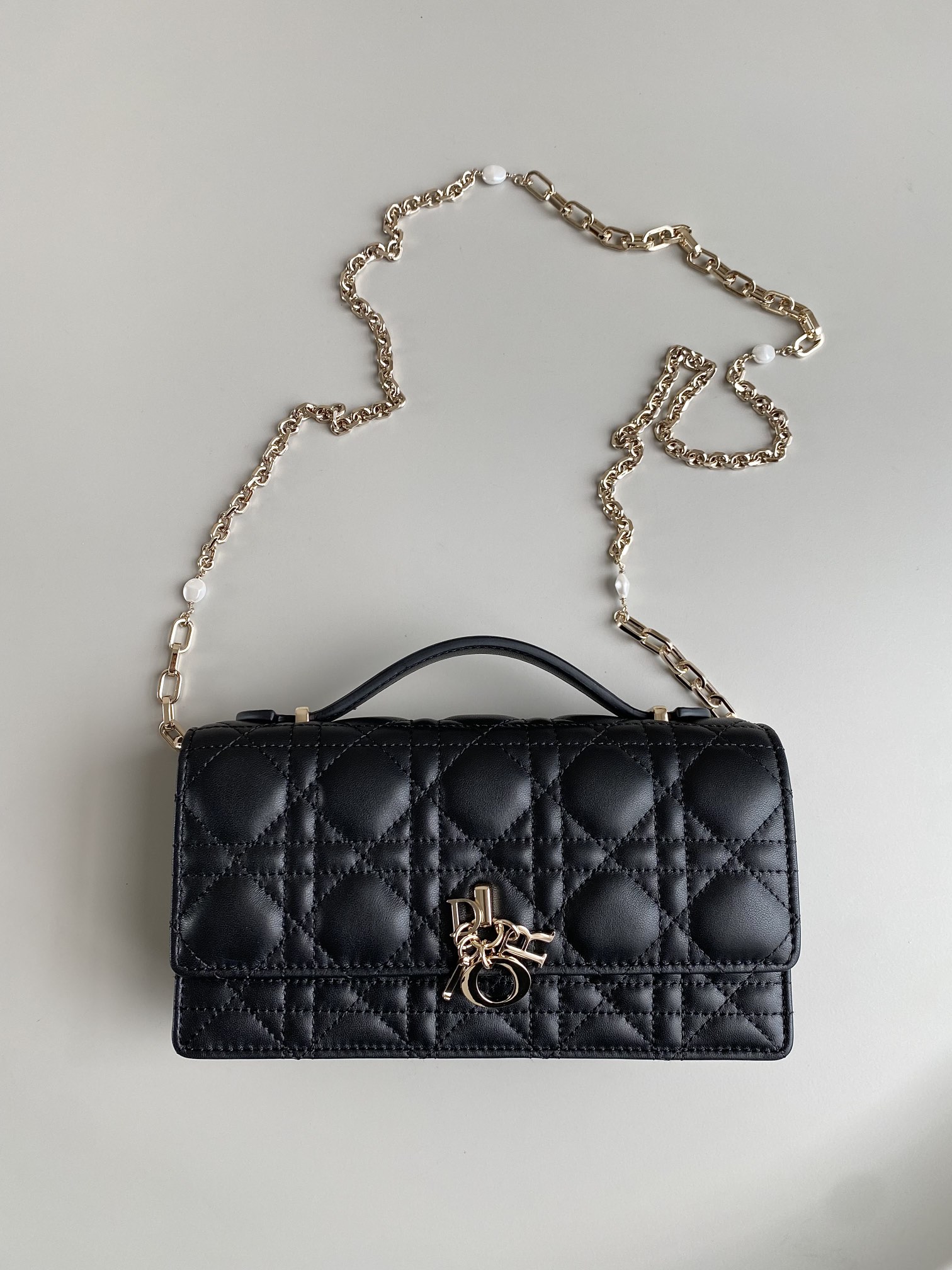 Lady Top Handle Clutch Beige/Black/White For Women 8.5in/21cm S0980ONMJ_M49P1:1High-quality replica