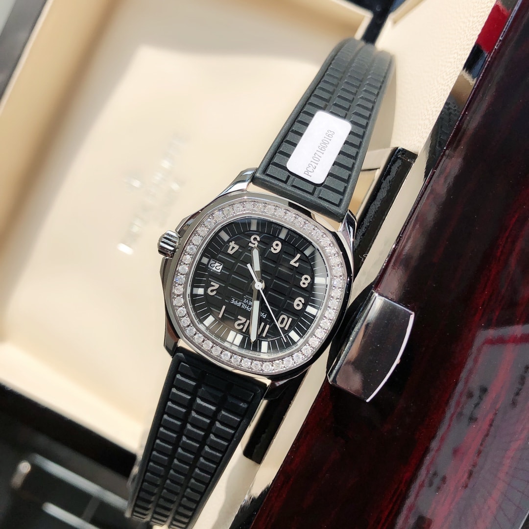 Fake Patek Philippe Replica Watch Aquanaut Ladies Stainless Steel Black Dial 5067A-001 TWF(1:1 replica) - Top club