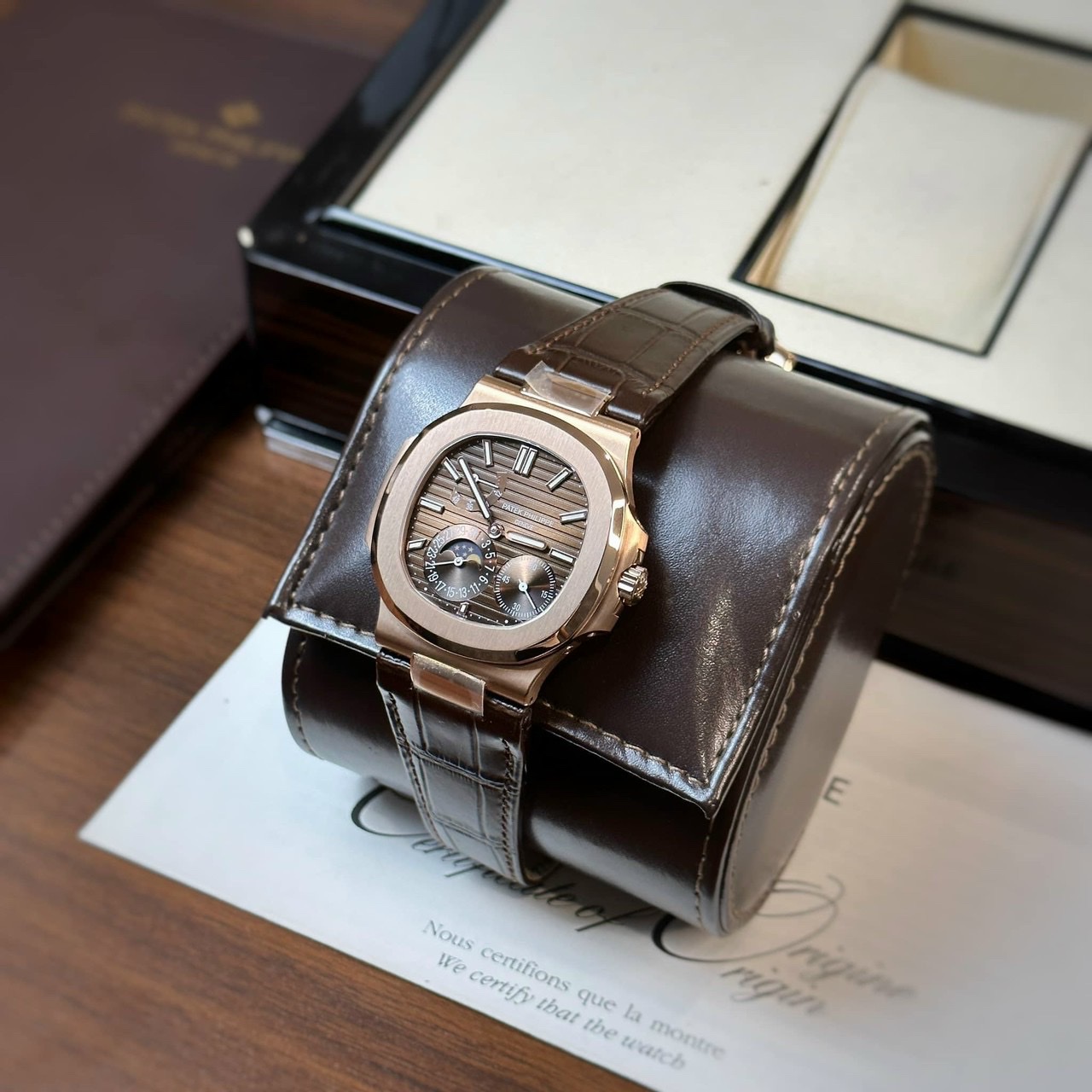 Patek Philippe Replica 1:1 Watch Nautilus 5712 Chocolate Dial Leather Strap GR Factory 40mm - Top club