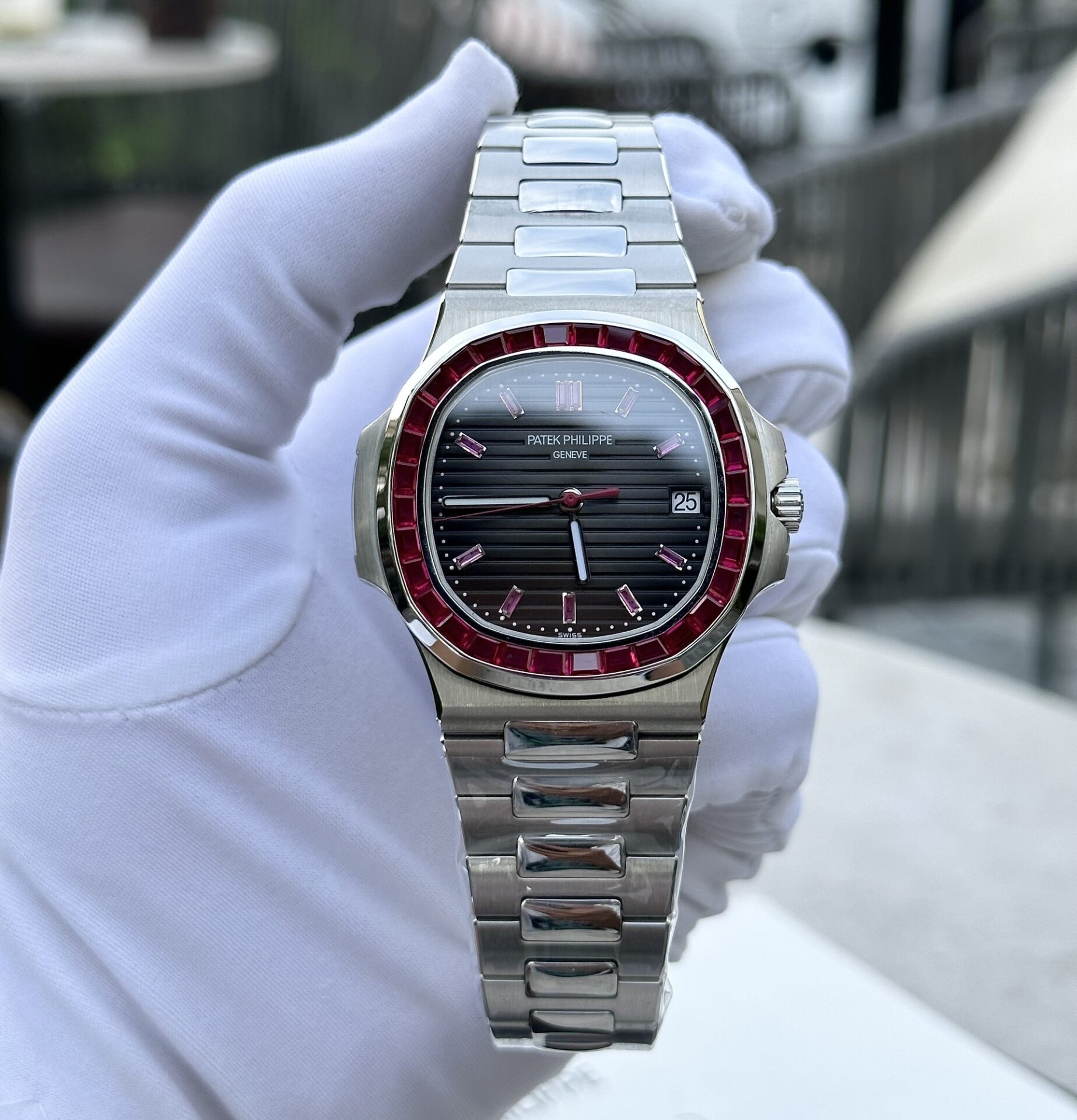 Patek Philippe Nautilus 5723 Replica 1:1 Watch Red Ruby Bezel 40mm - Elite Watch Atelier