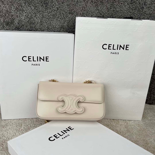 CELINE TRIOMPHE shiny cow leather chain shoulder bag white