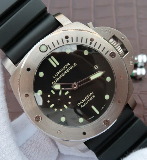 Replica Panerai XF PAM305 Titanium Black Rubber Strap P9000 - Top club