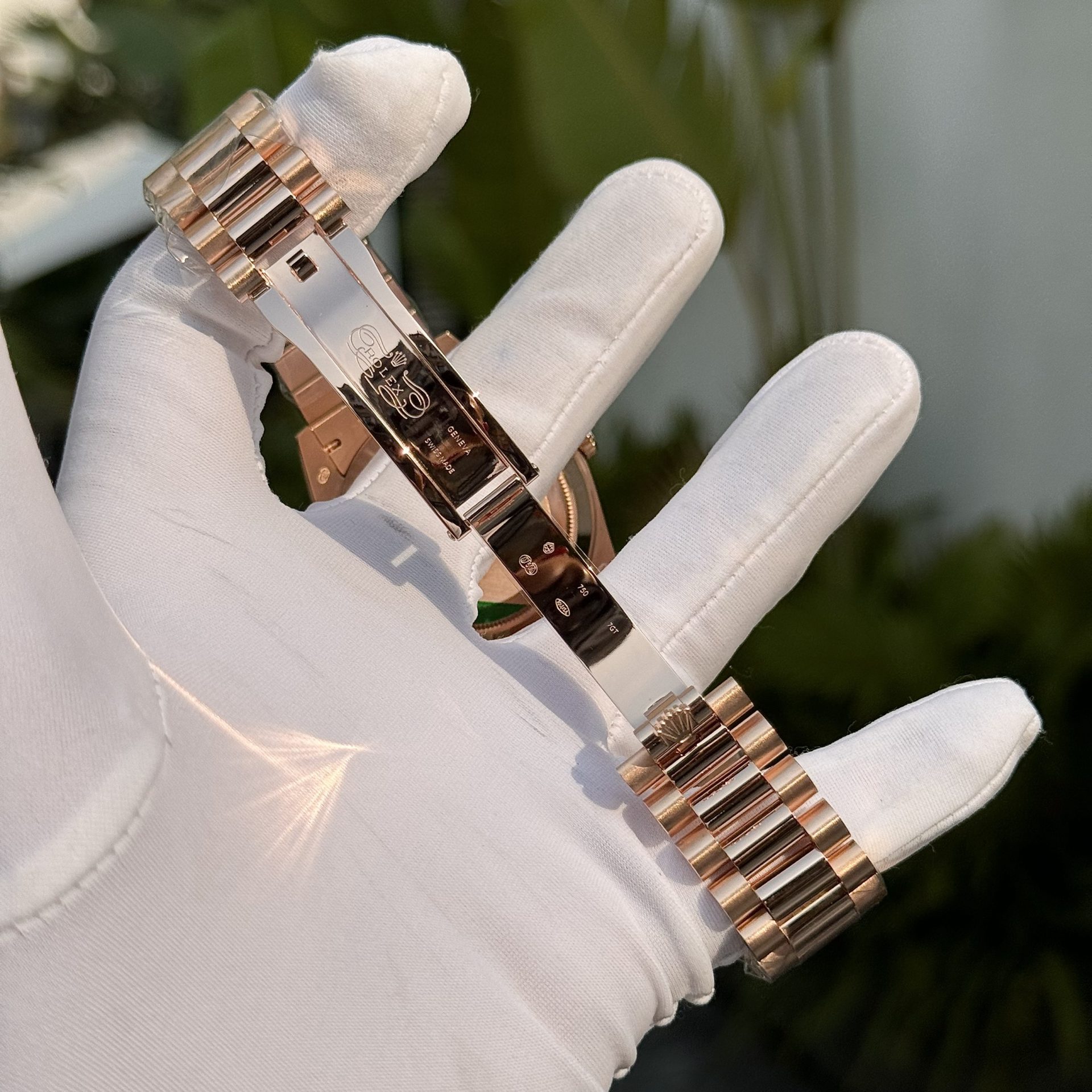 Rolex Replica Watch Day-Date Custom Gold Wrapped Moissanite Diamonds Dial Chocolate GM Factory 40mm - Top club