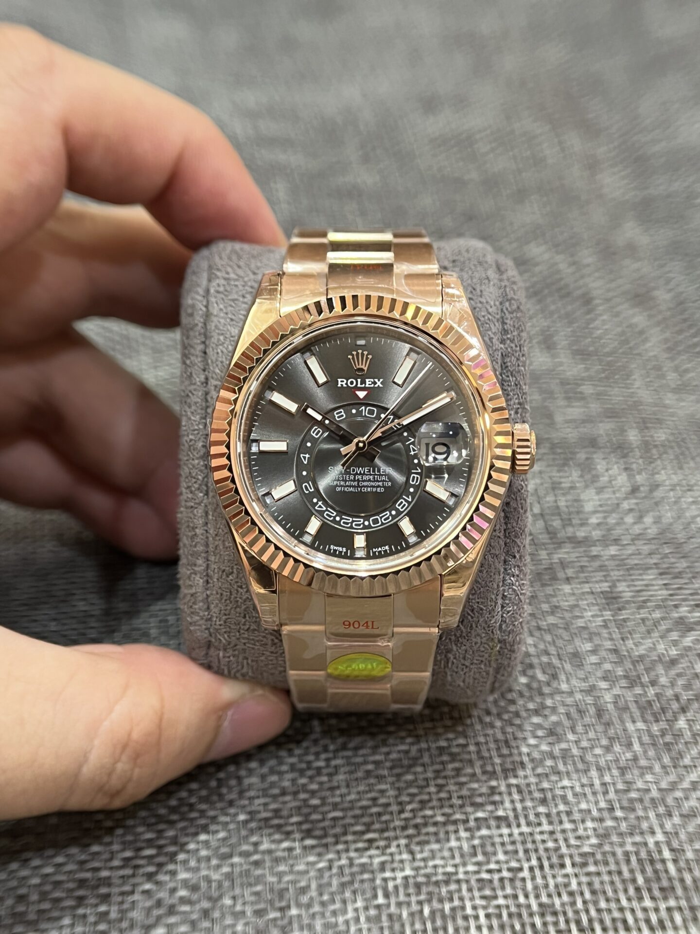Rolex Sky Dweller 326935 Rhodium Dial Best Replica Watch Noob Factory 42mm - Top club