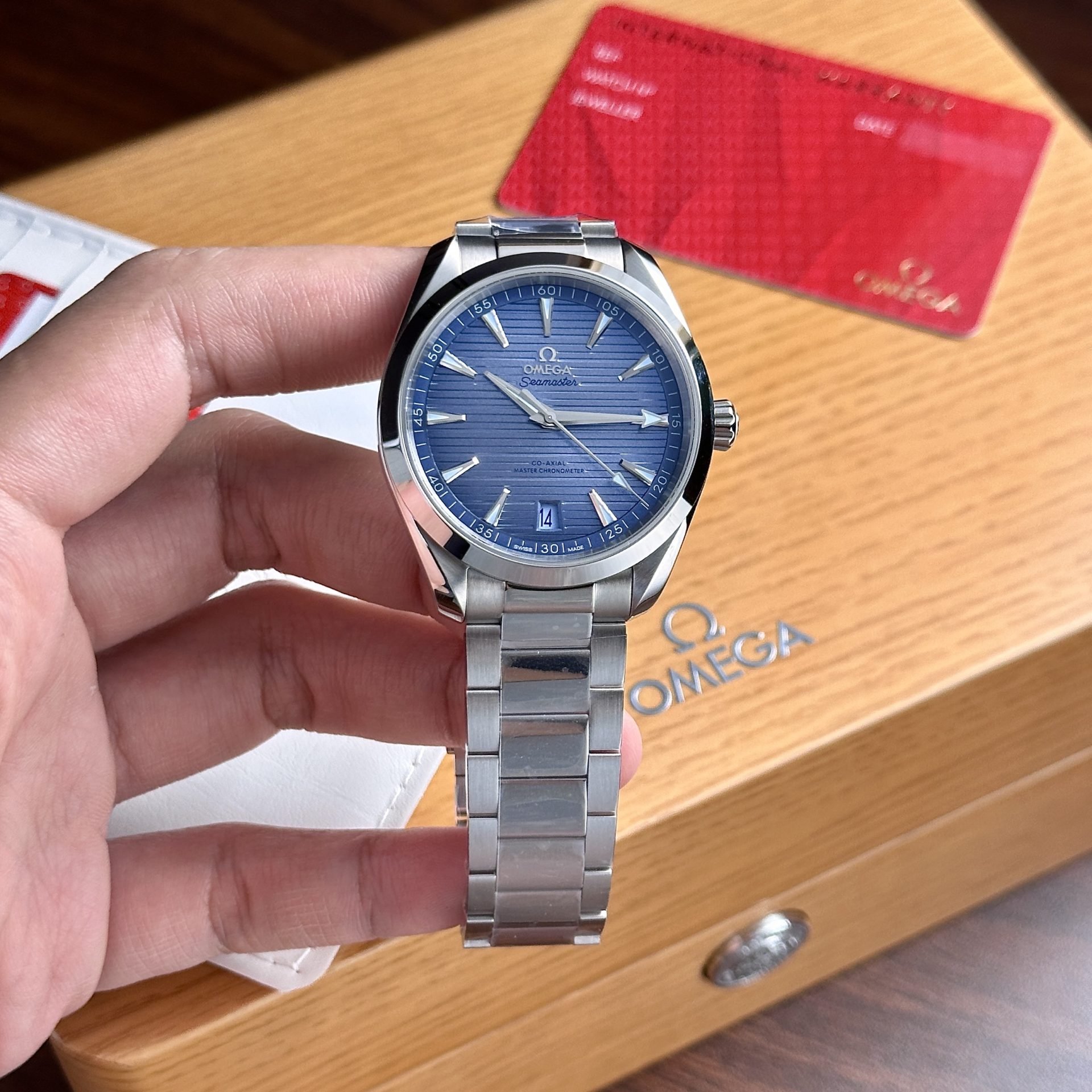 Omega Seamaster Summer Blue Dial Replica Watch VS Factory 41mm - Elite Watch Atelier