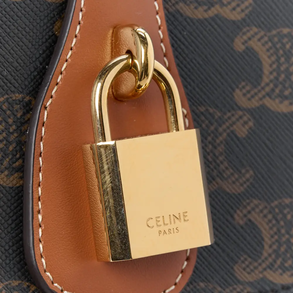 High-Quality Replica of Celine Tan Triomphe Small Tabou Clutch1:1High-quality replica