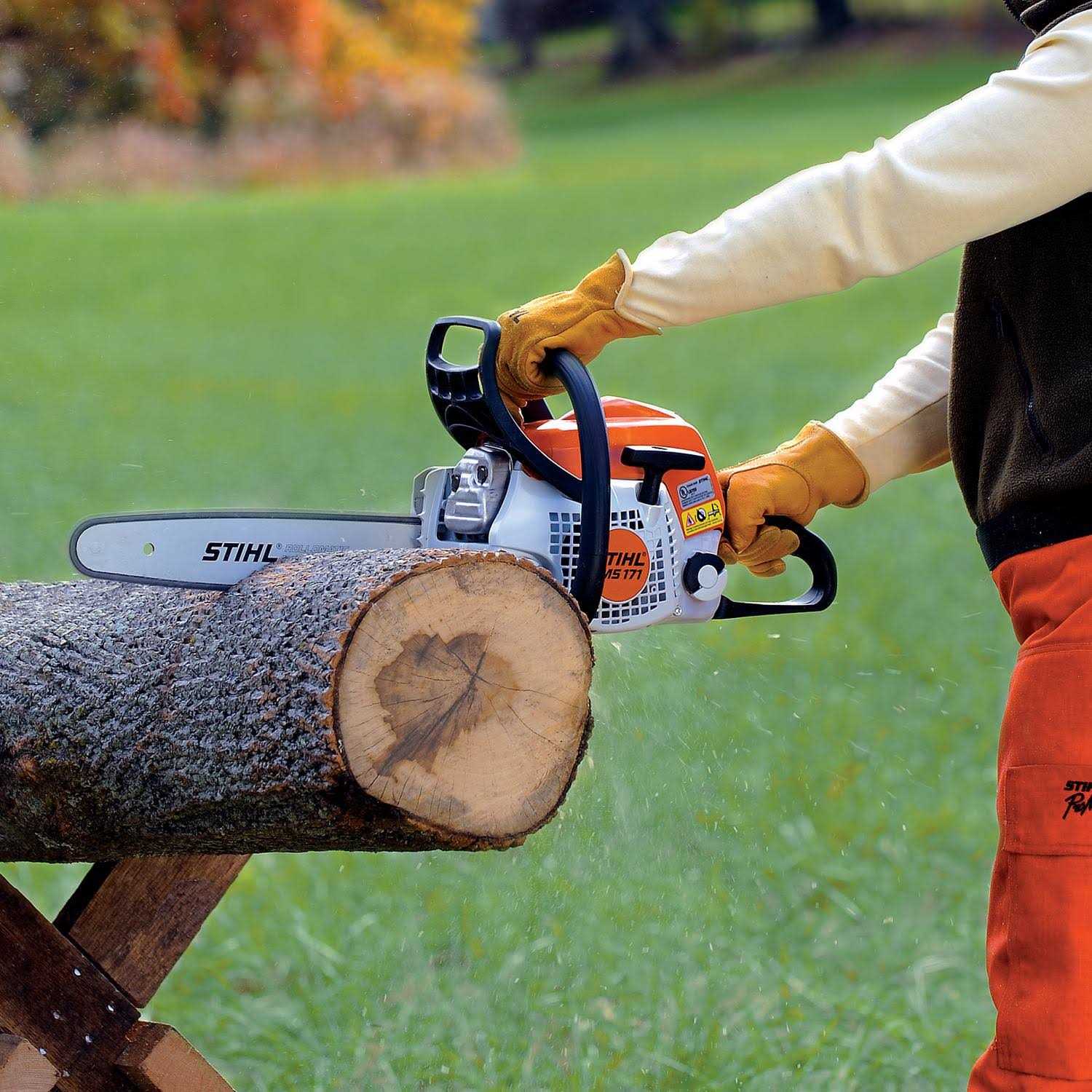 STIHL Gas Chainsaw - MS 171 - Image 2 STIHL Gas Chainsaw - MS 171 - Image 2