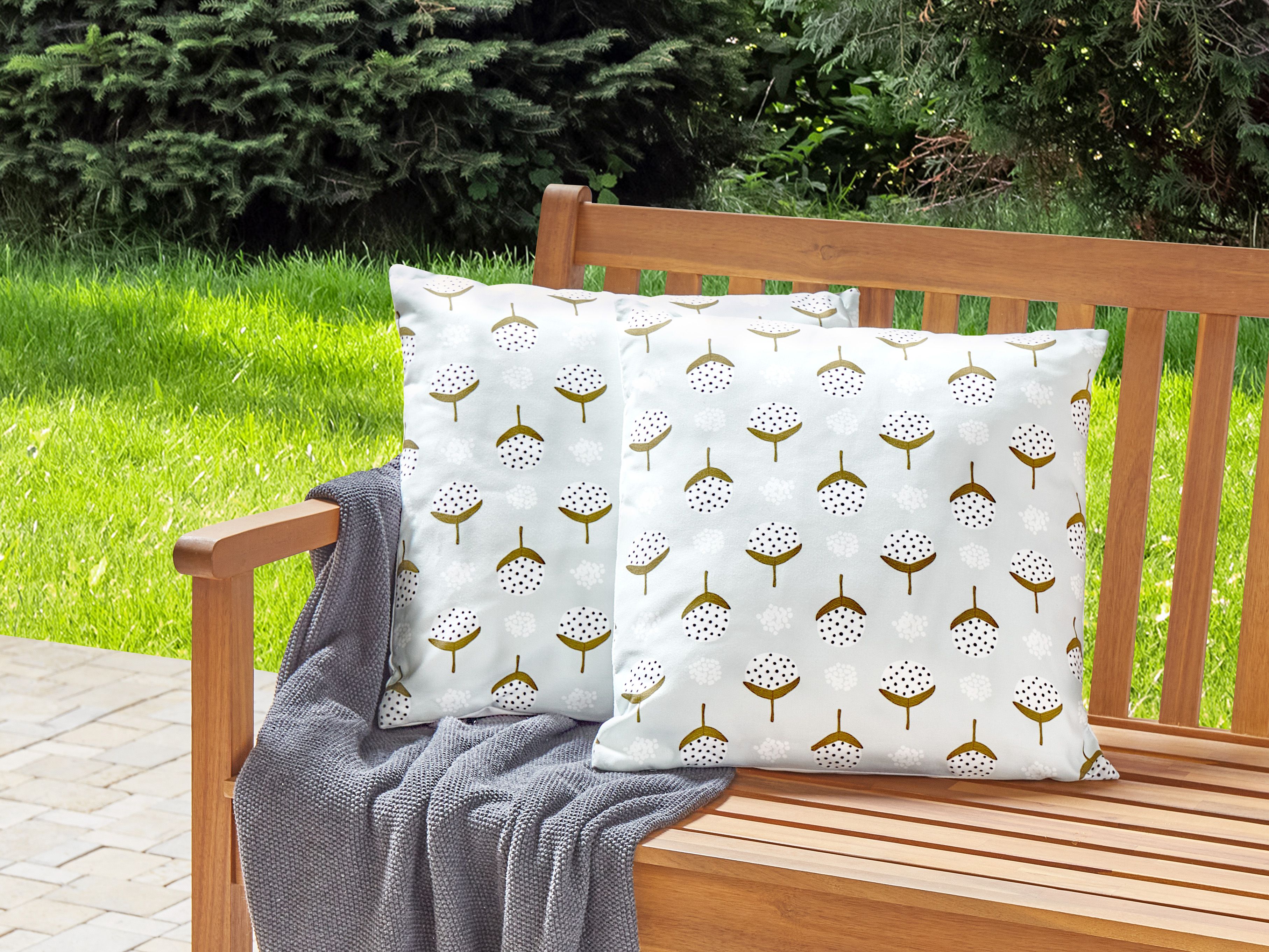 Set of 2 Outdoor Cushions CUNEO Geometric Pattern 45 x 45 cm Green