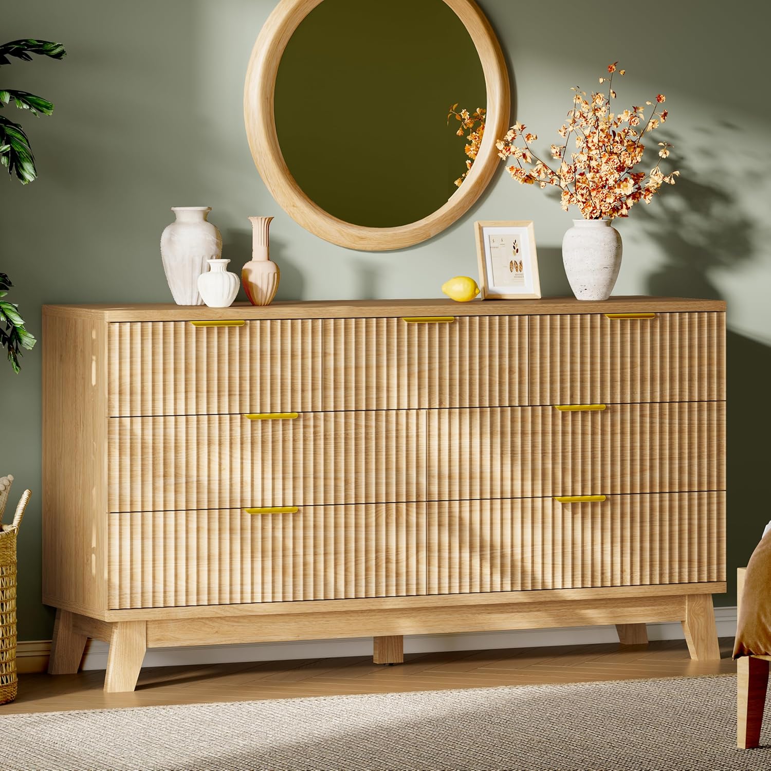 Fluted Dresser with 7 Drawers, 58