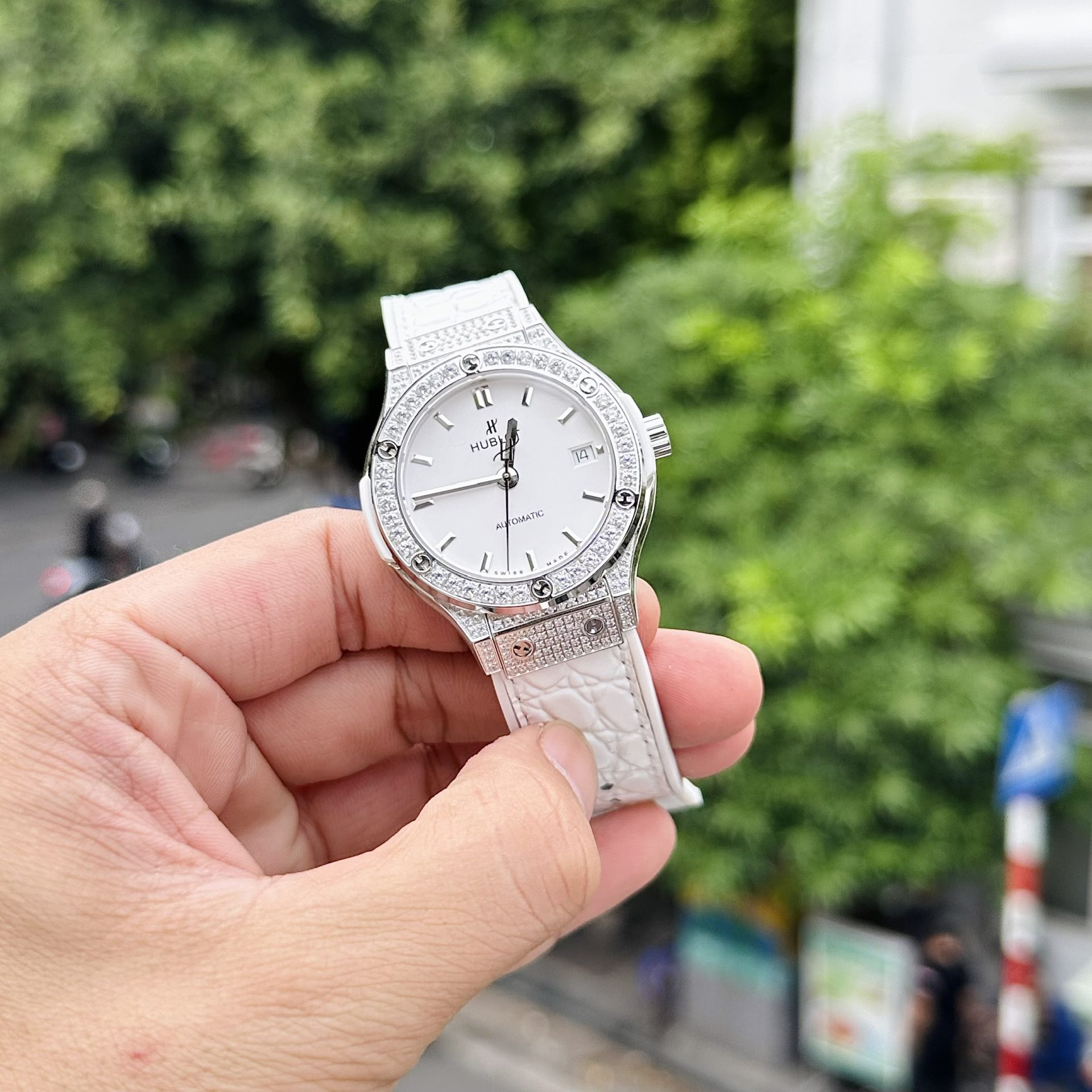 Hublot Replica 1:1 Watch Classic Fusion White Dial With Stone HB Factory 38mm - Top club