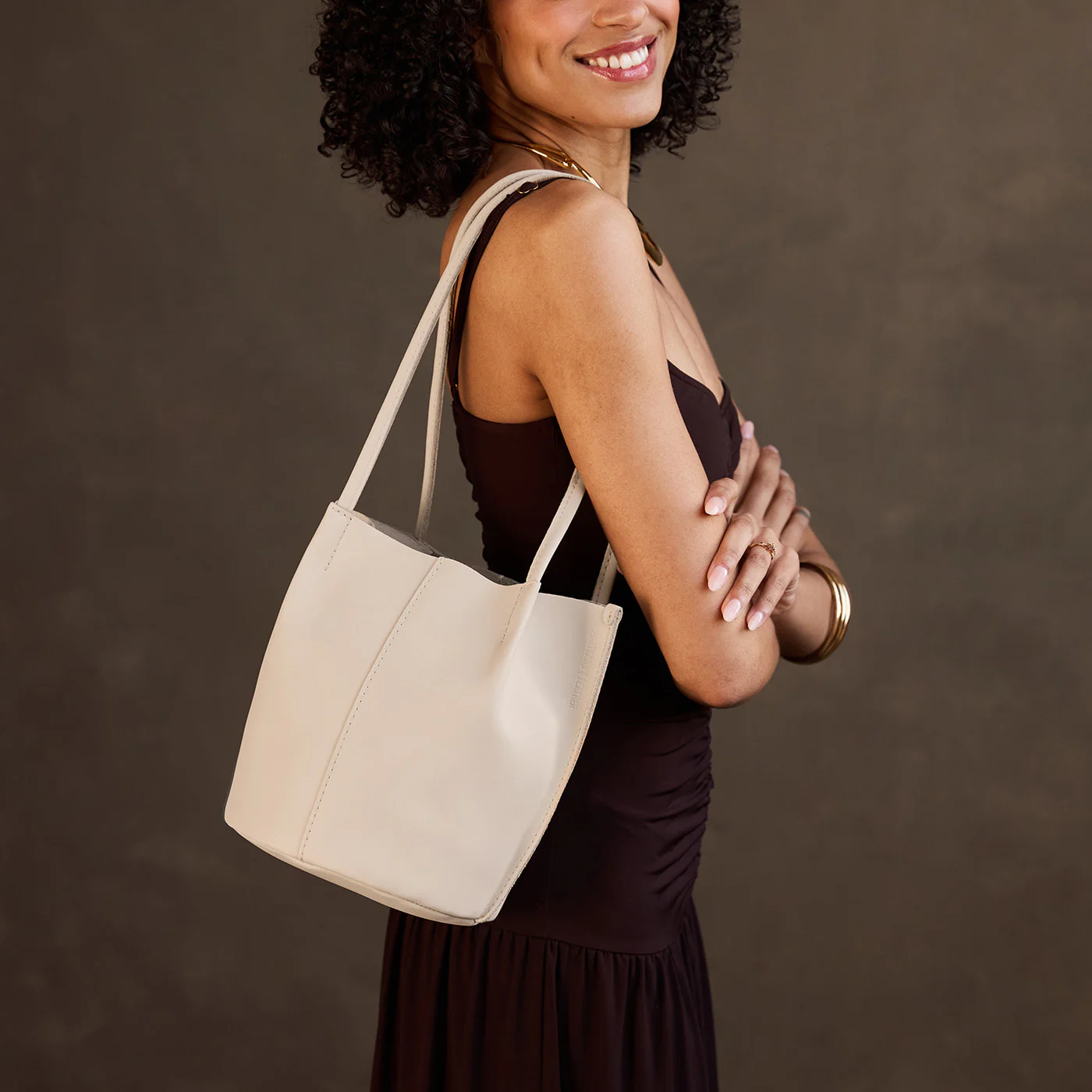 Devan Bucket Tote