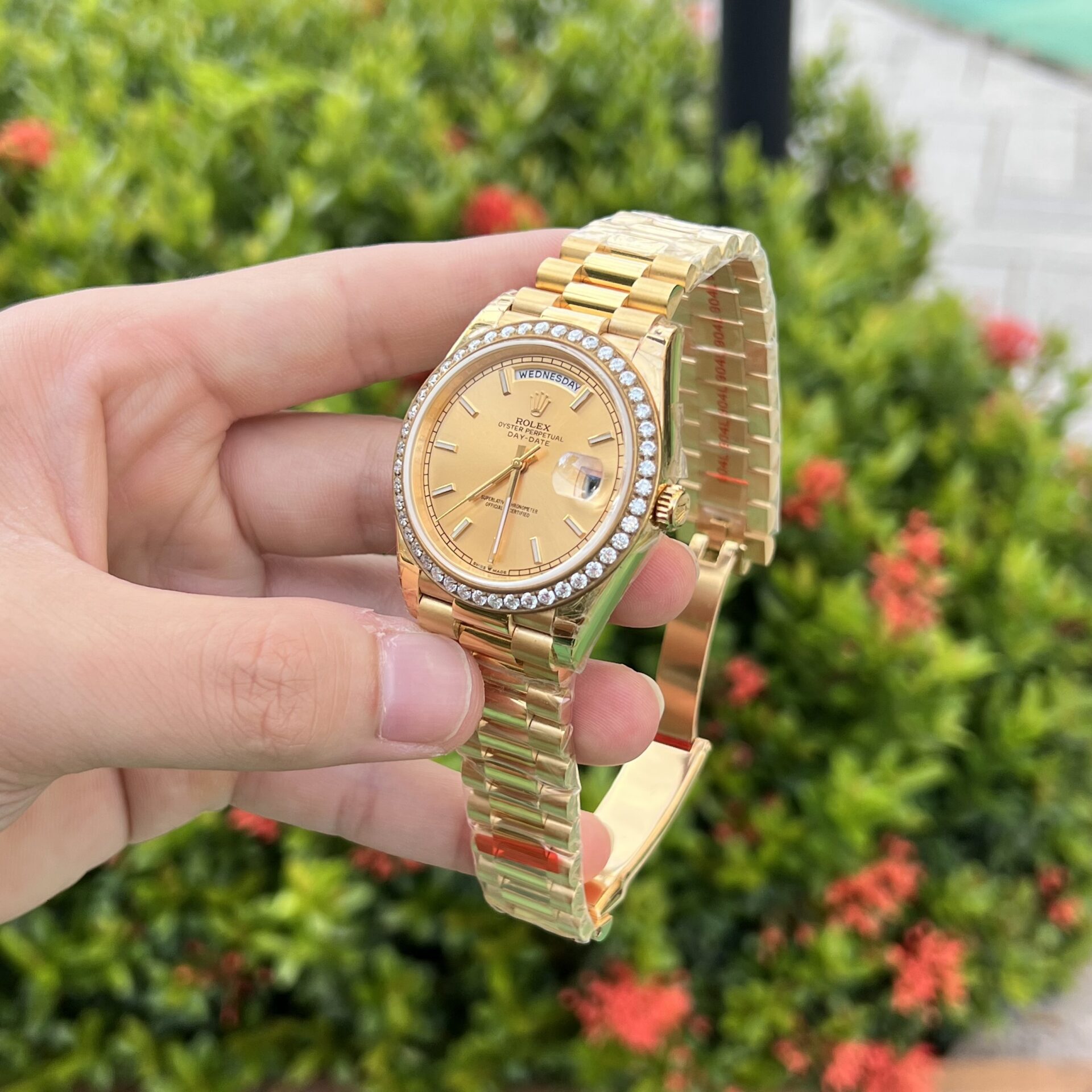Rolex Day-Date Best Replica Watch Diamond Bezel Champagne Dial 40mm - Top club