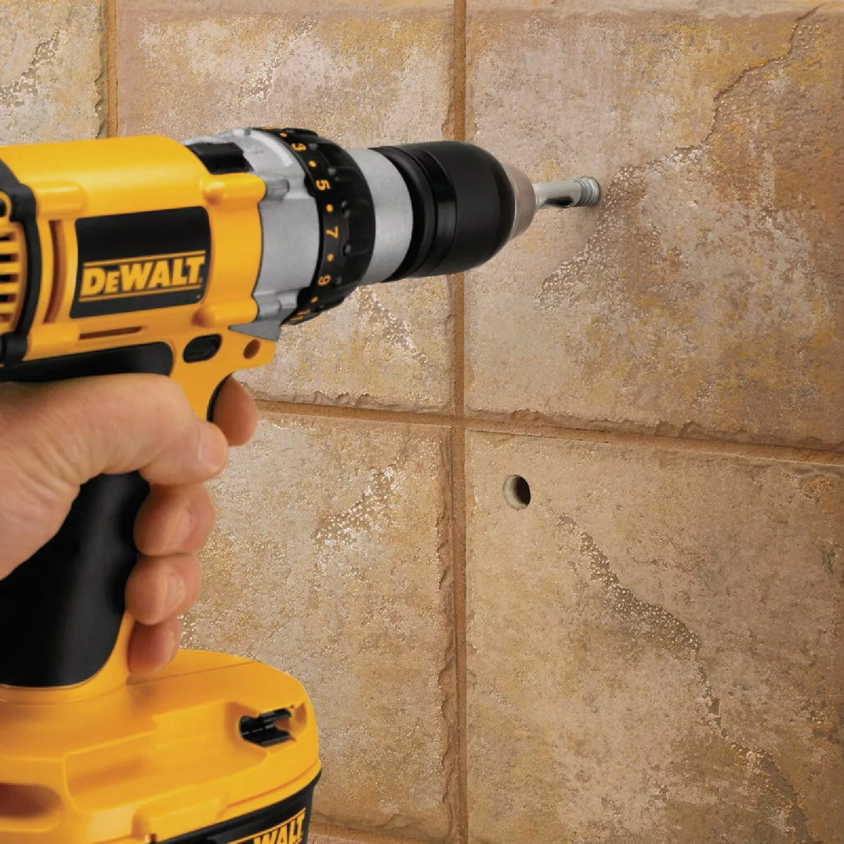 DEWALT 3/16 In. Diamond Drill Bit