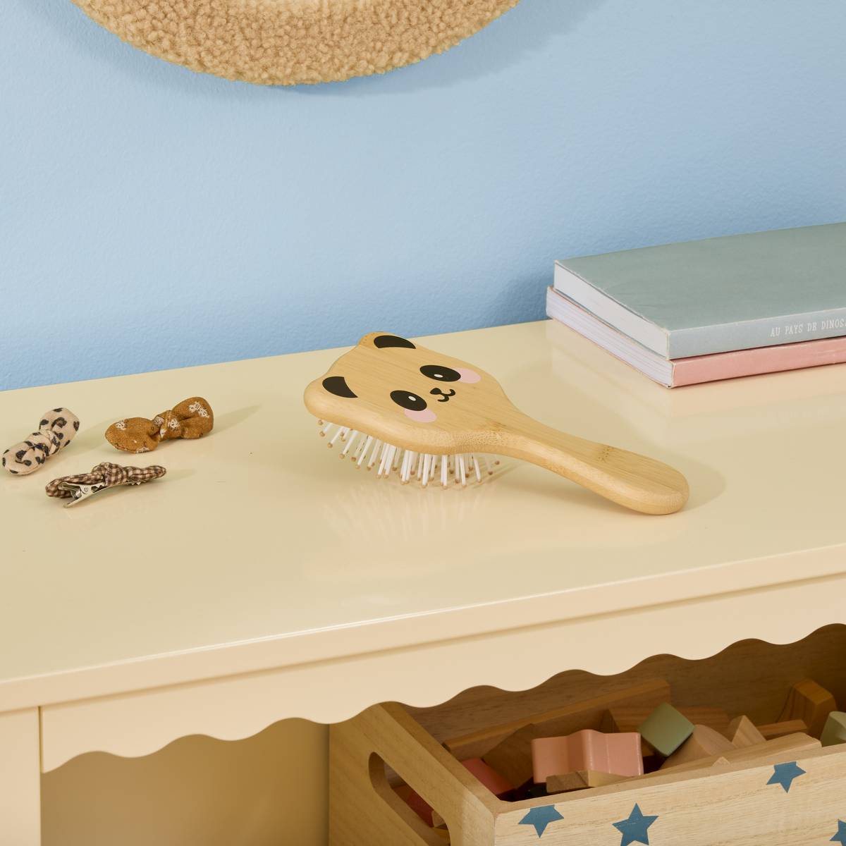 Children's hairbrush "Niami" 8x3 cm, Beige