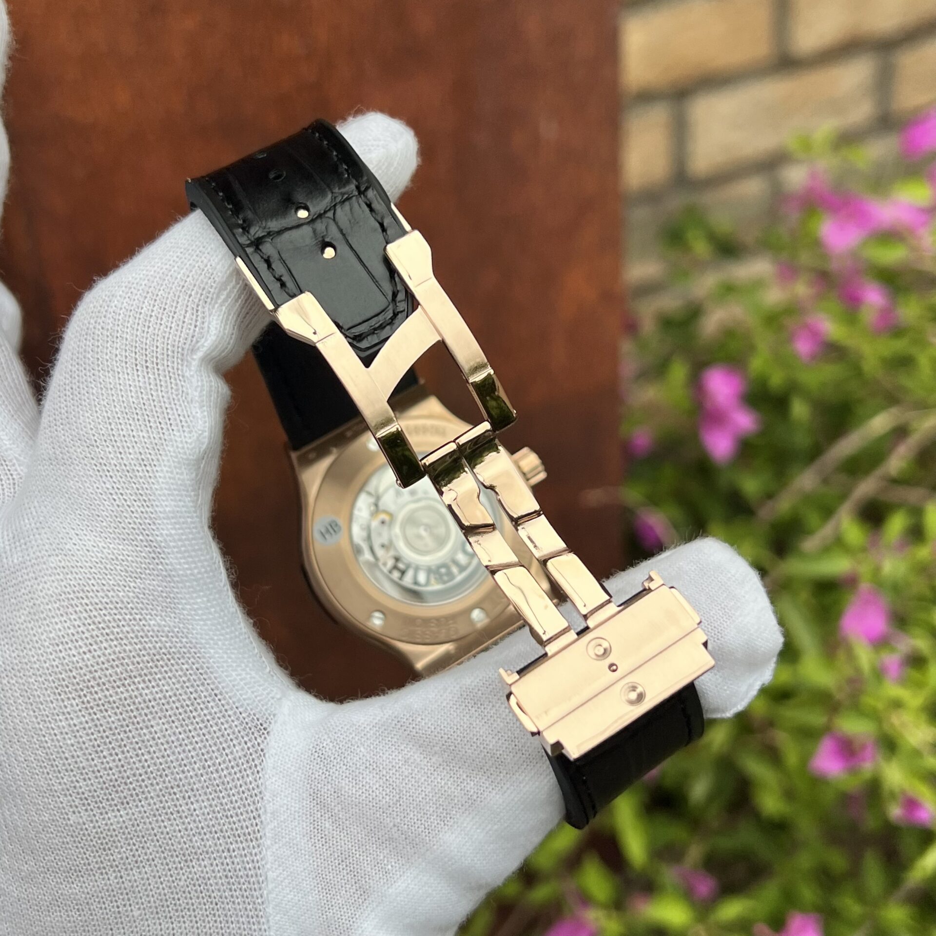 Hublot Replica 11 Watch Classic Fusion King Gold With Full Diamond 42mm - Top club