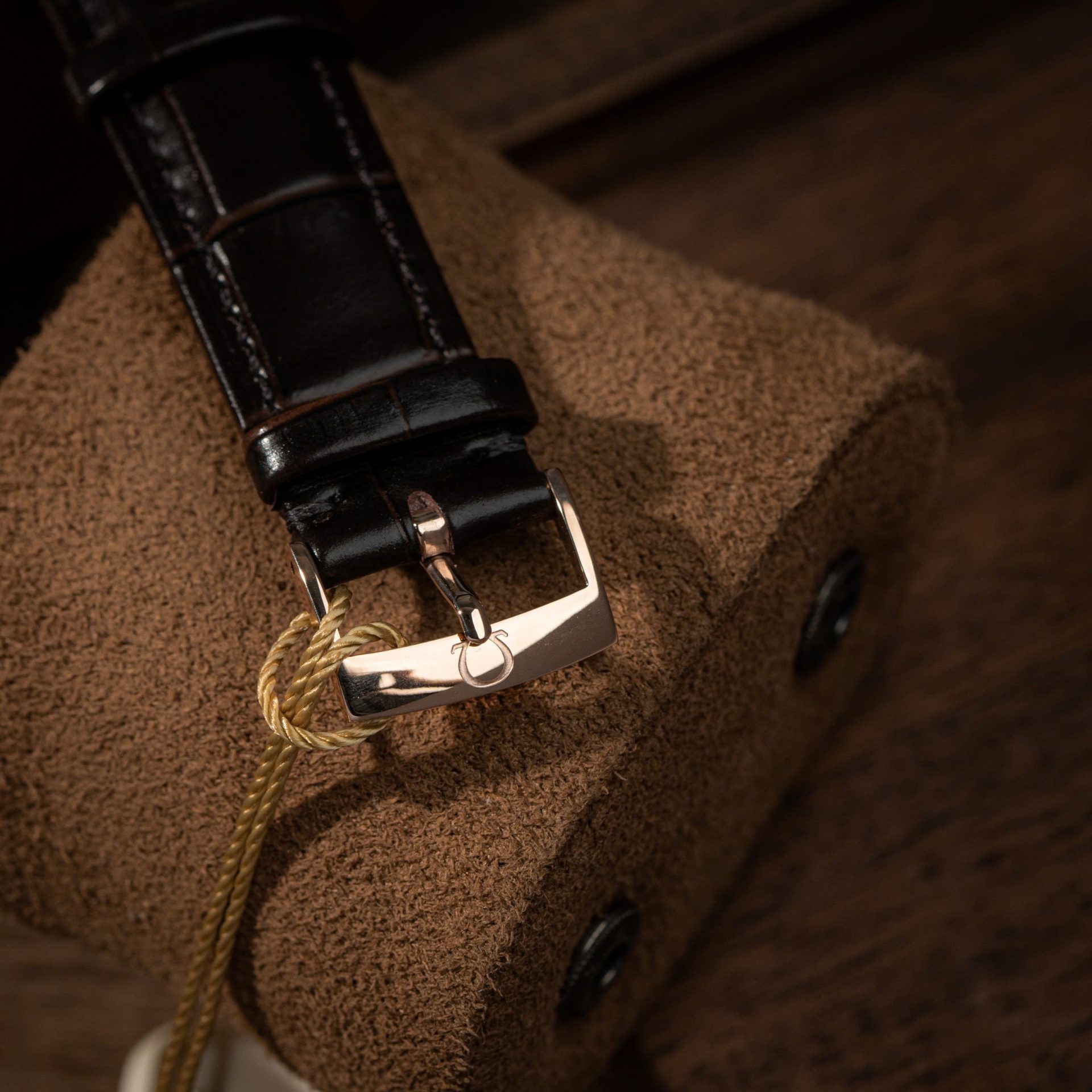 Omega De Ville Prestige Power Reserve Replica Watches Brown Leather Strap 39.5mm - Top club