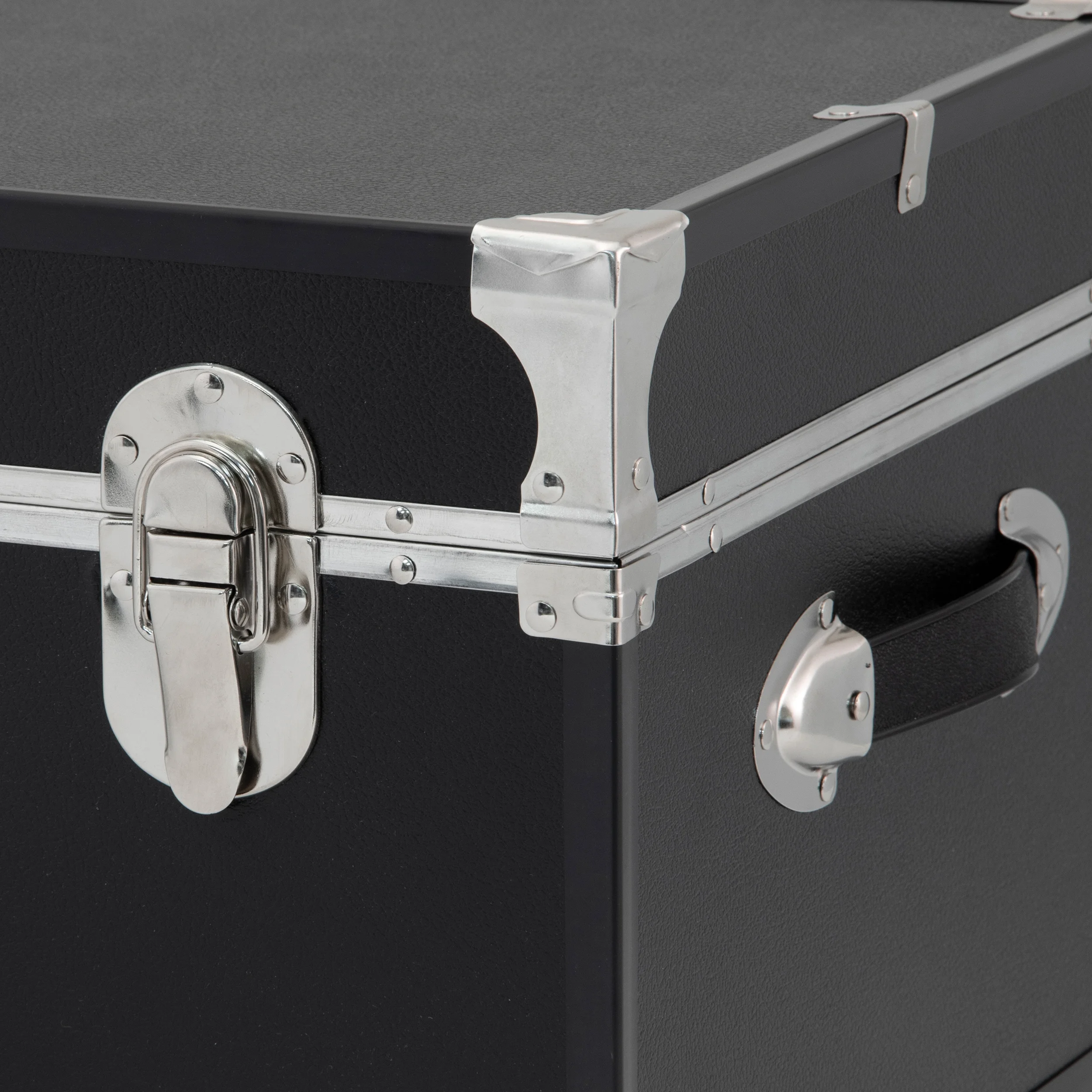 Seward Collegiate Collection Footlocker Trunk with Wheels - Image 46