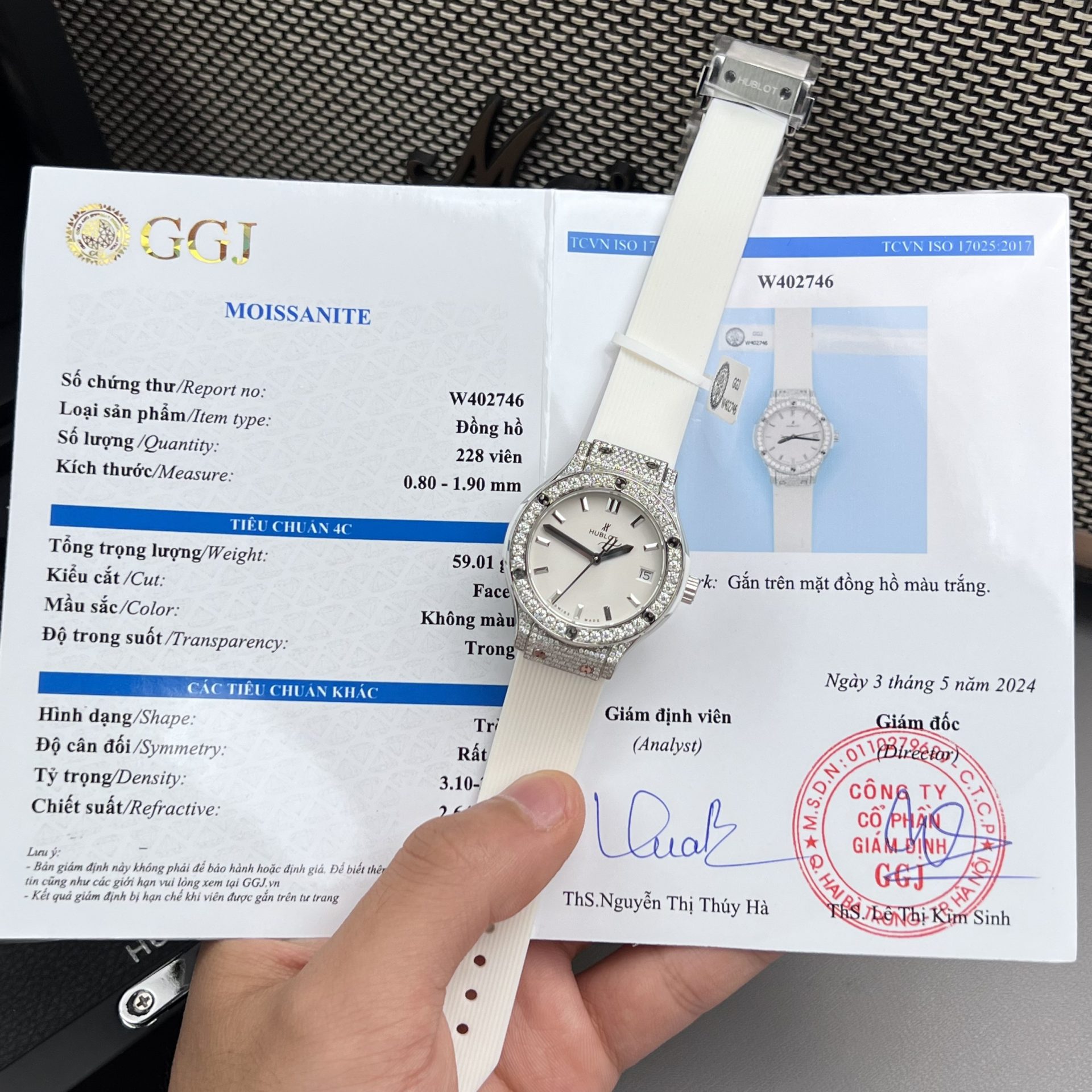 Hublot Replica Watch Classic Fusion White Dial Custom Moissanite Diamonds 33mm - Top club