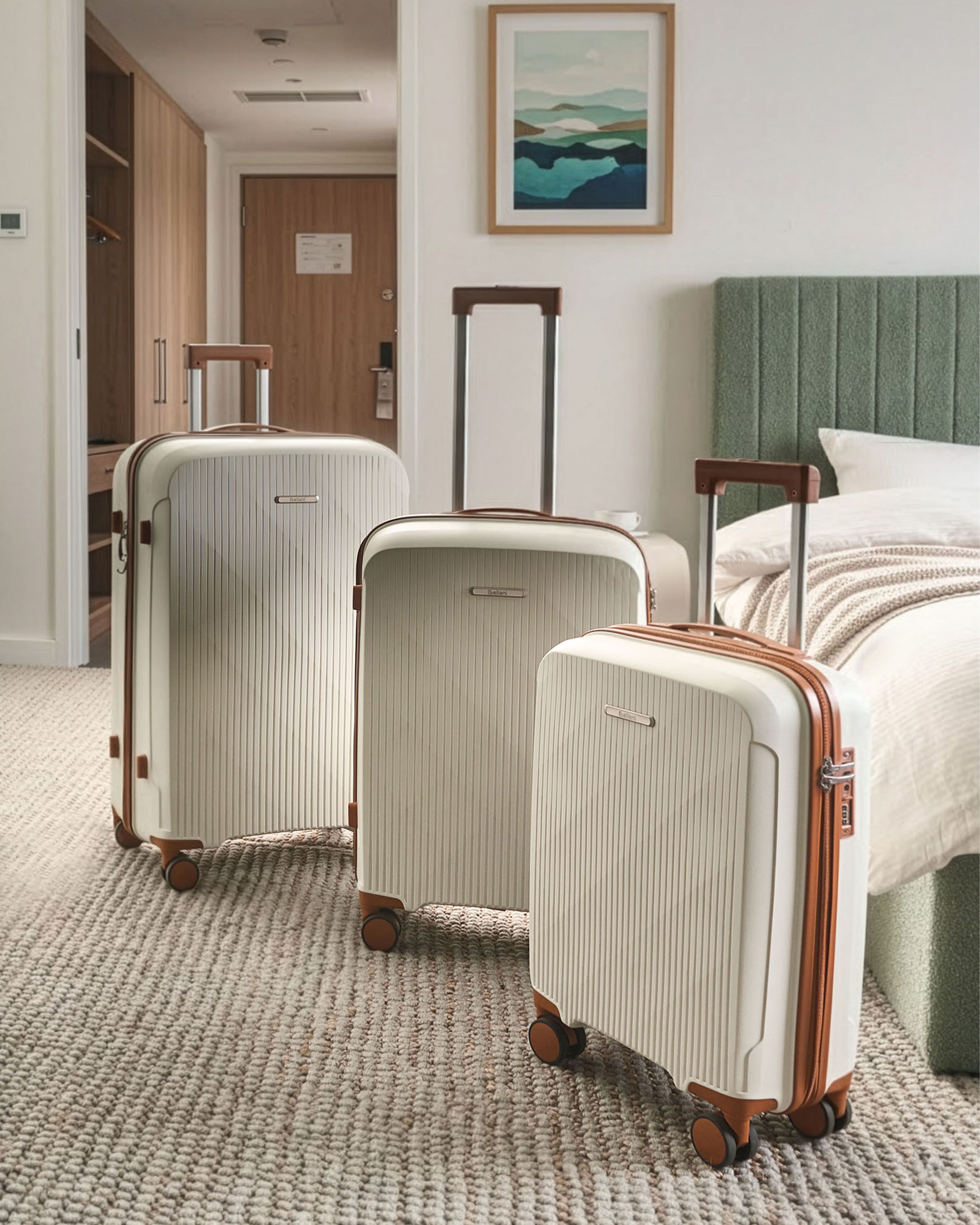 Set of 3 Hard Shell Suitcases TONSAI Off-White