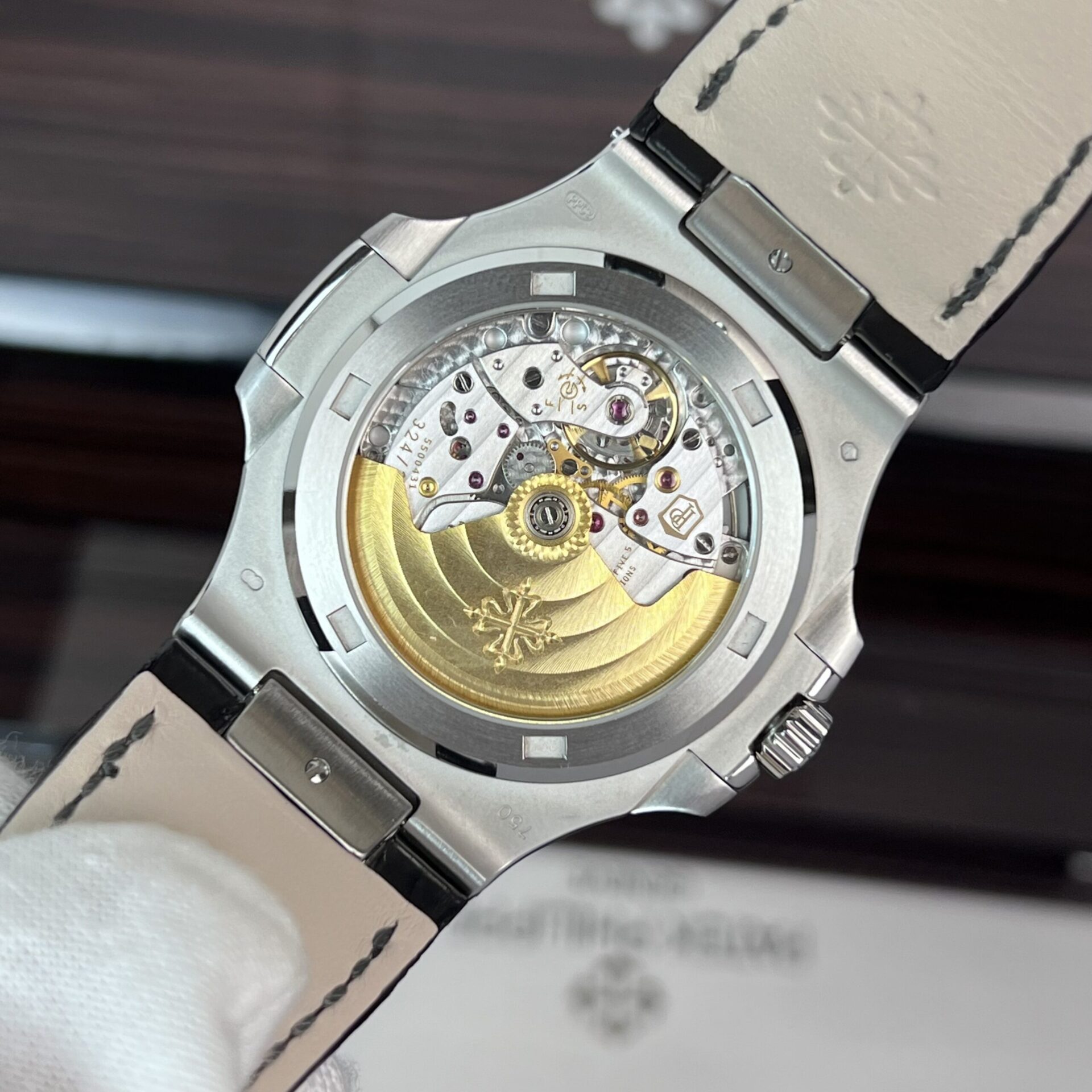 Patek Philippe Nautilus 5711 Replica Watch Men s Leather Strap 3K Factory 40mm - Top club