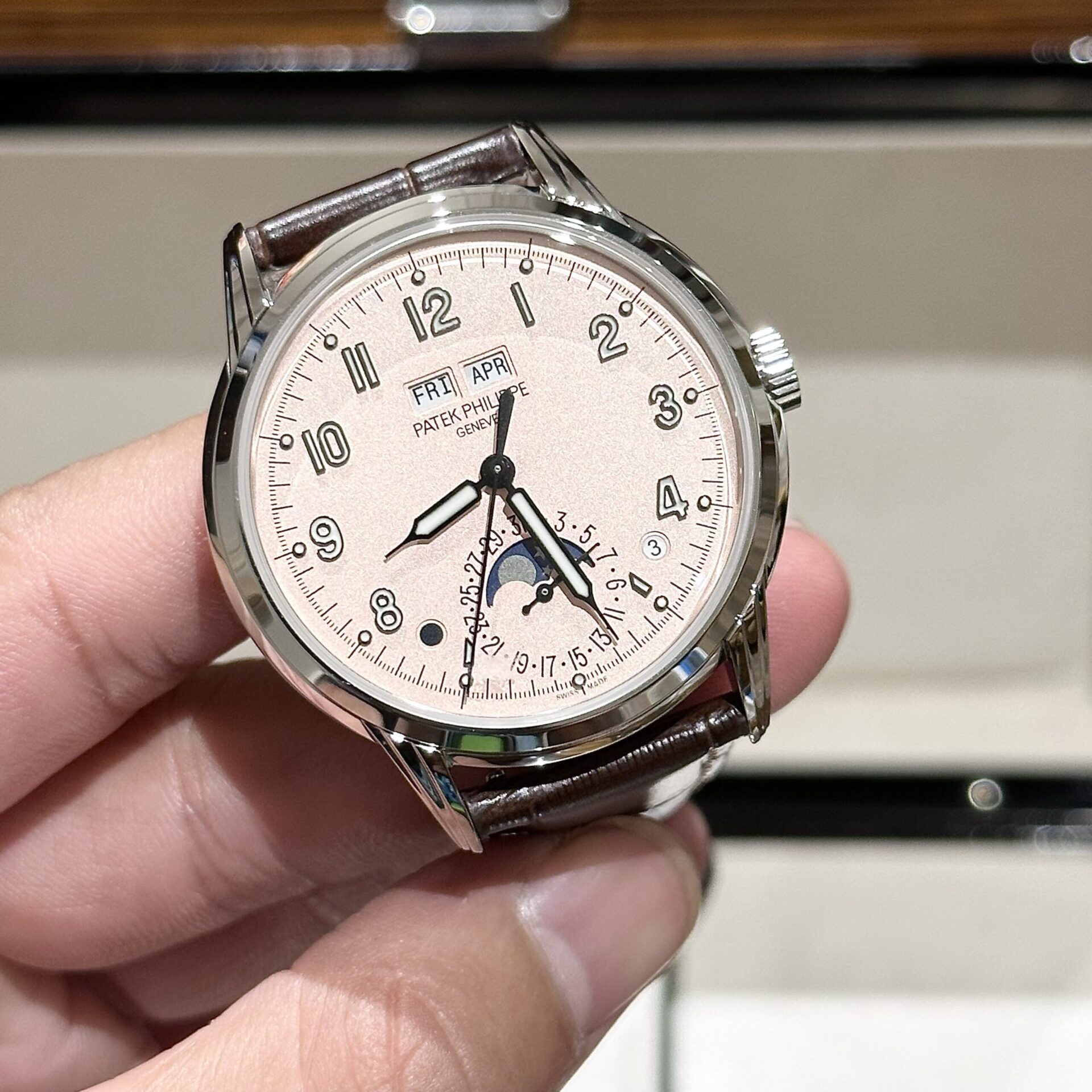 Patek Philippe Complications 5320G Pink Dial Replica 1:1 Watch GRF 40mm - Top club
