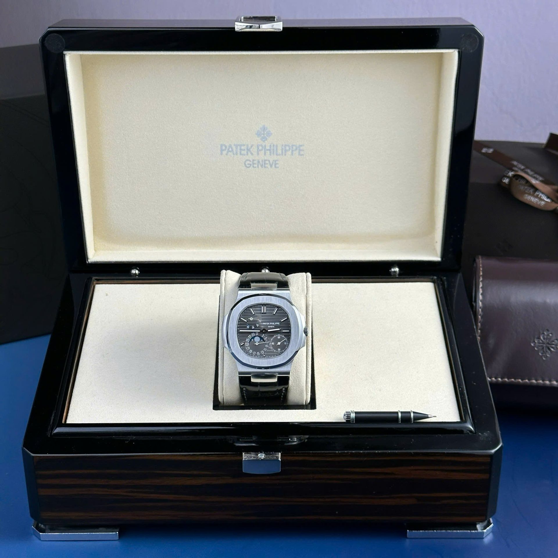 Patek Philippe Nautilus 5712 Gray Dial Best Replica Watch PPF Factory 40mm - Elite Watch Atelier