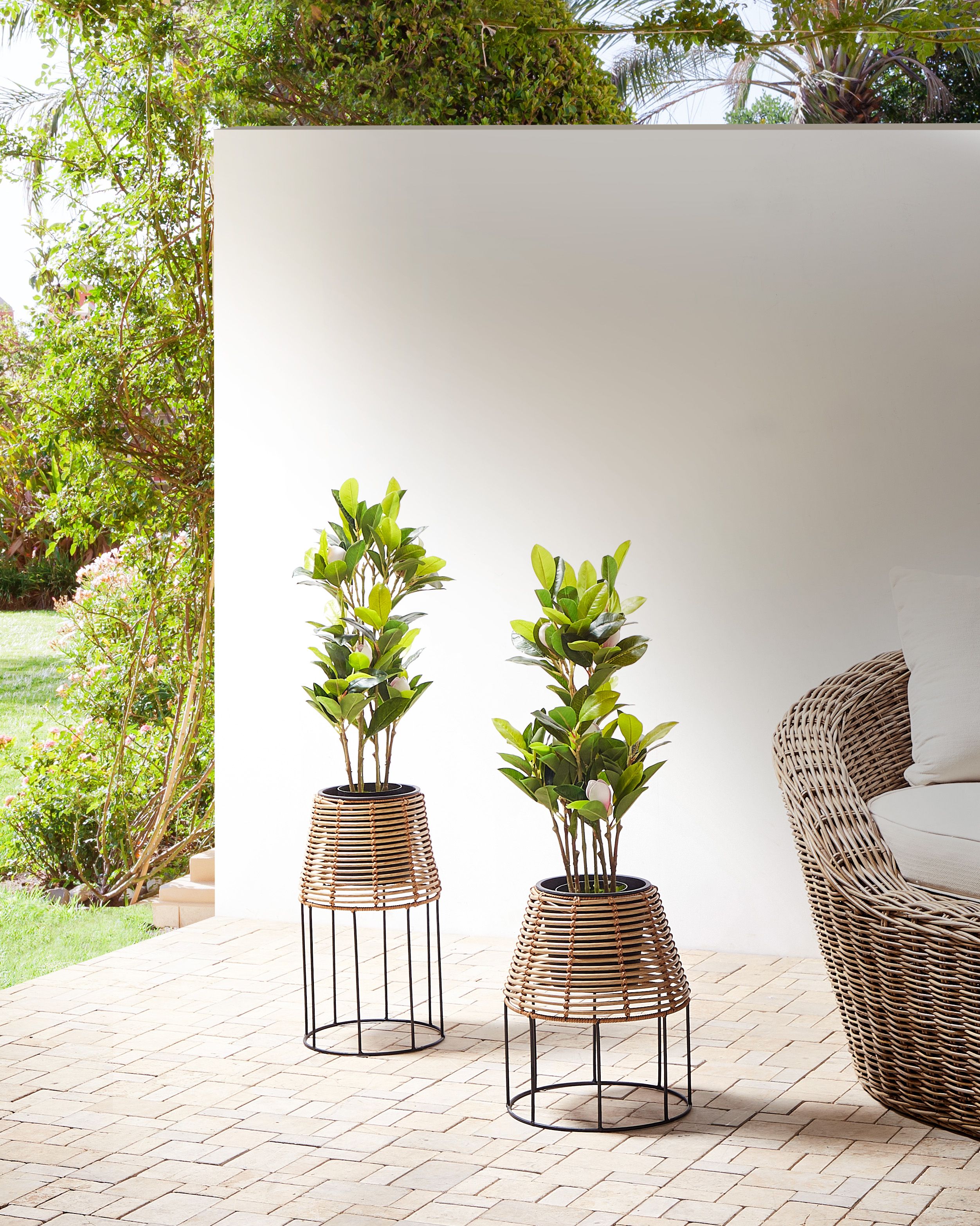 Set of 2 Elevated Plant Pots BORAGO PE Rattan 20/21 cm Natural