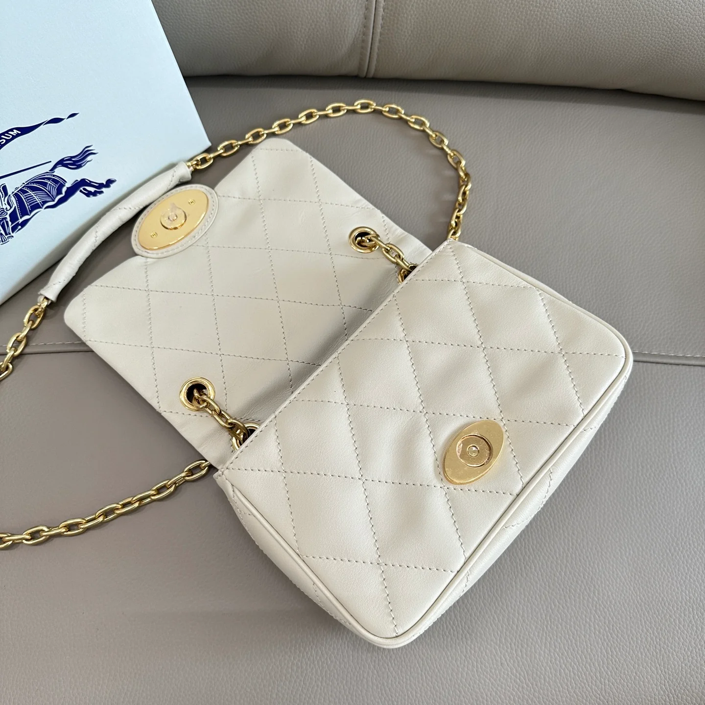 White/Red/Black Quilted Burberry Crossbody Bag with Gold Chain Strap and Iconic Logo Style No.2641 - Replicaclubs