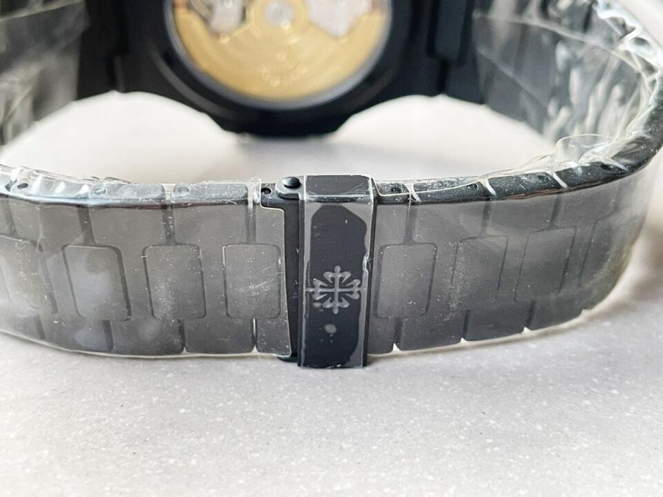 Replica PATEK PHILIPPE Nautilus 5711 ppf 1:1 Best Edition Black Dial on Black Bracelet A324 V2 - Top club