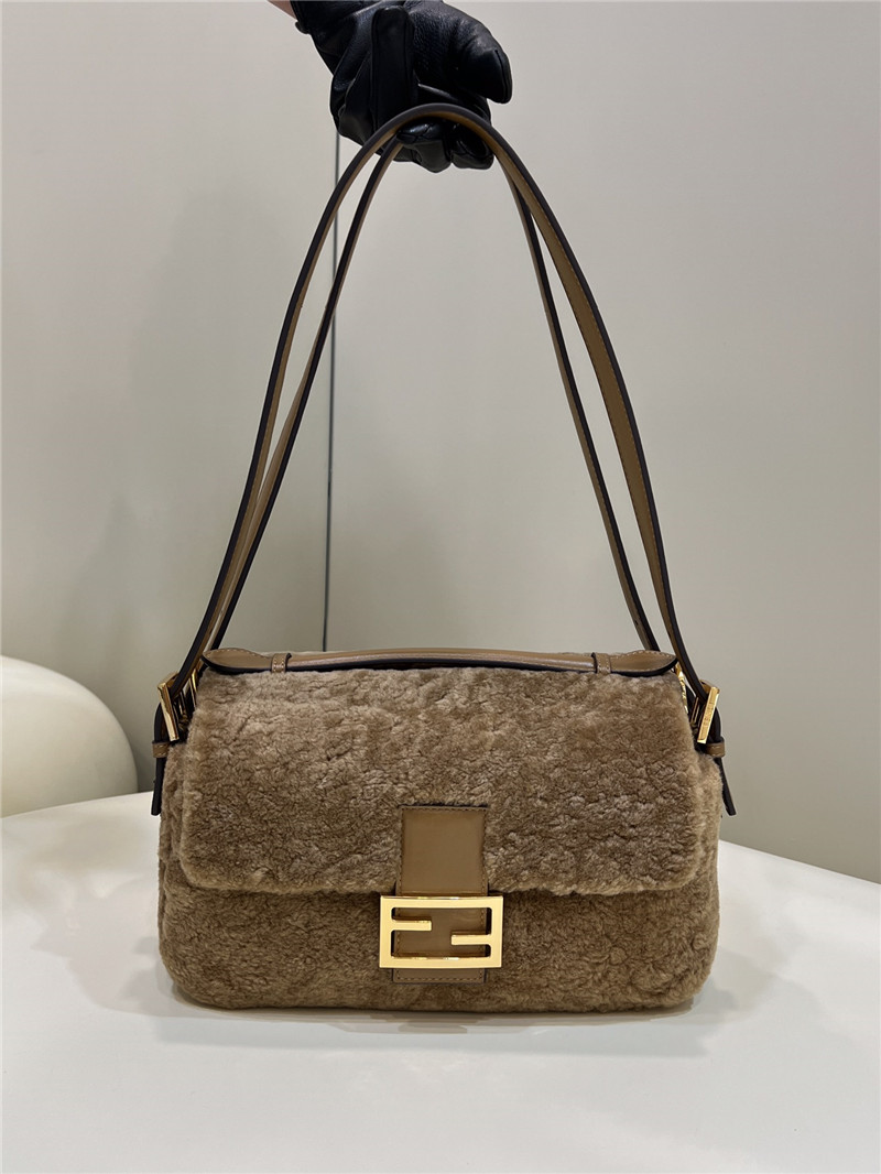 fendi lambswool baguette bag - Replicaclubs