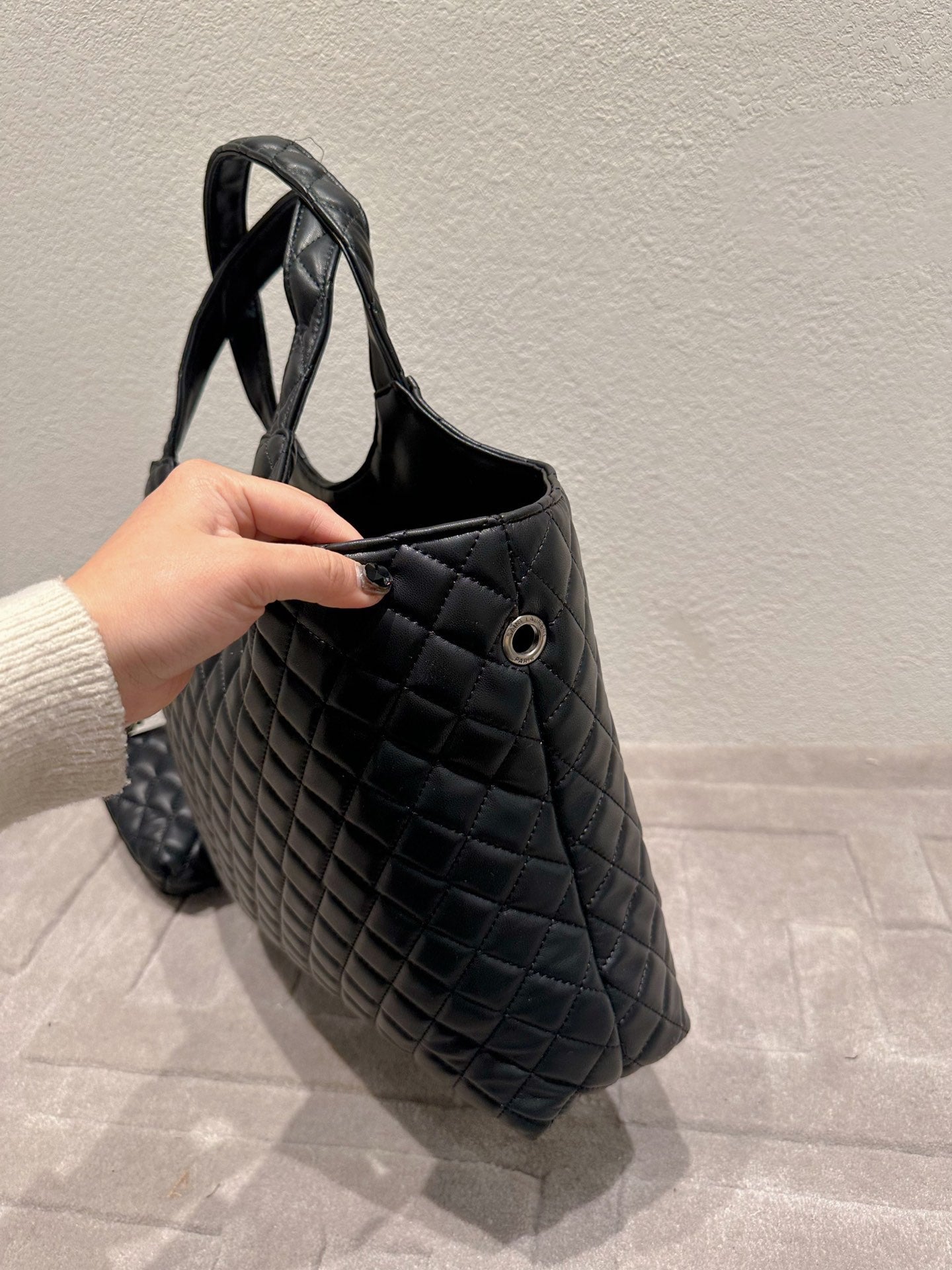 TO – Luxury Bags SLY 2791:1High-quality replica