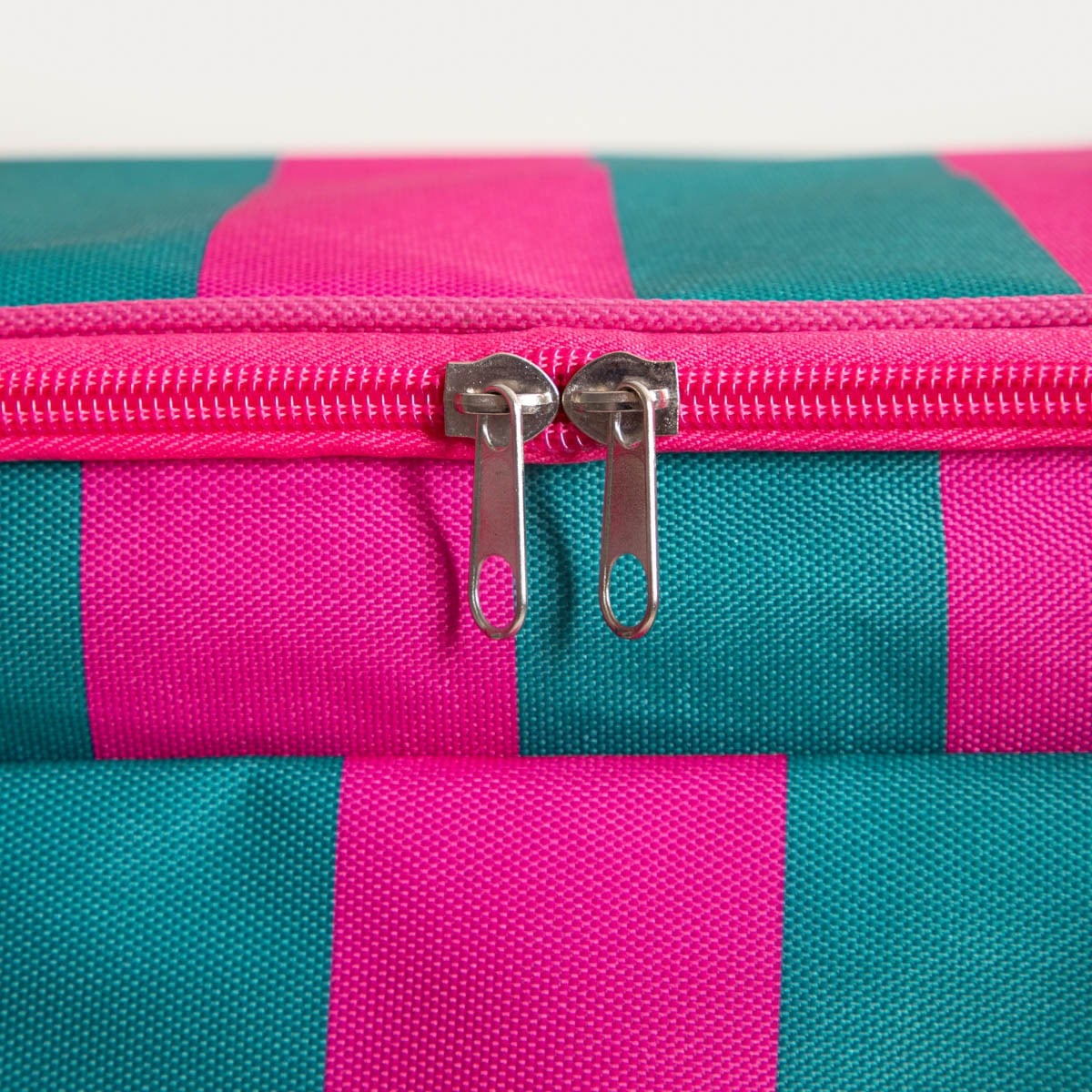Torba termiczna RAYAS w różowo-turkusowe paski 32x23x28 cm