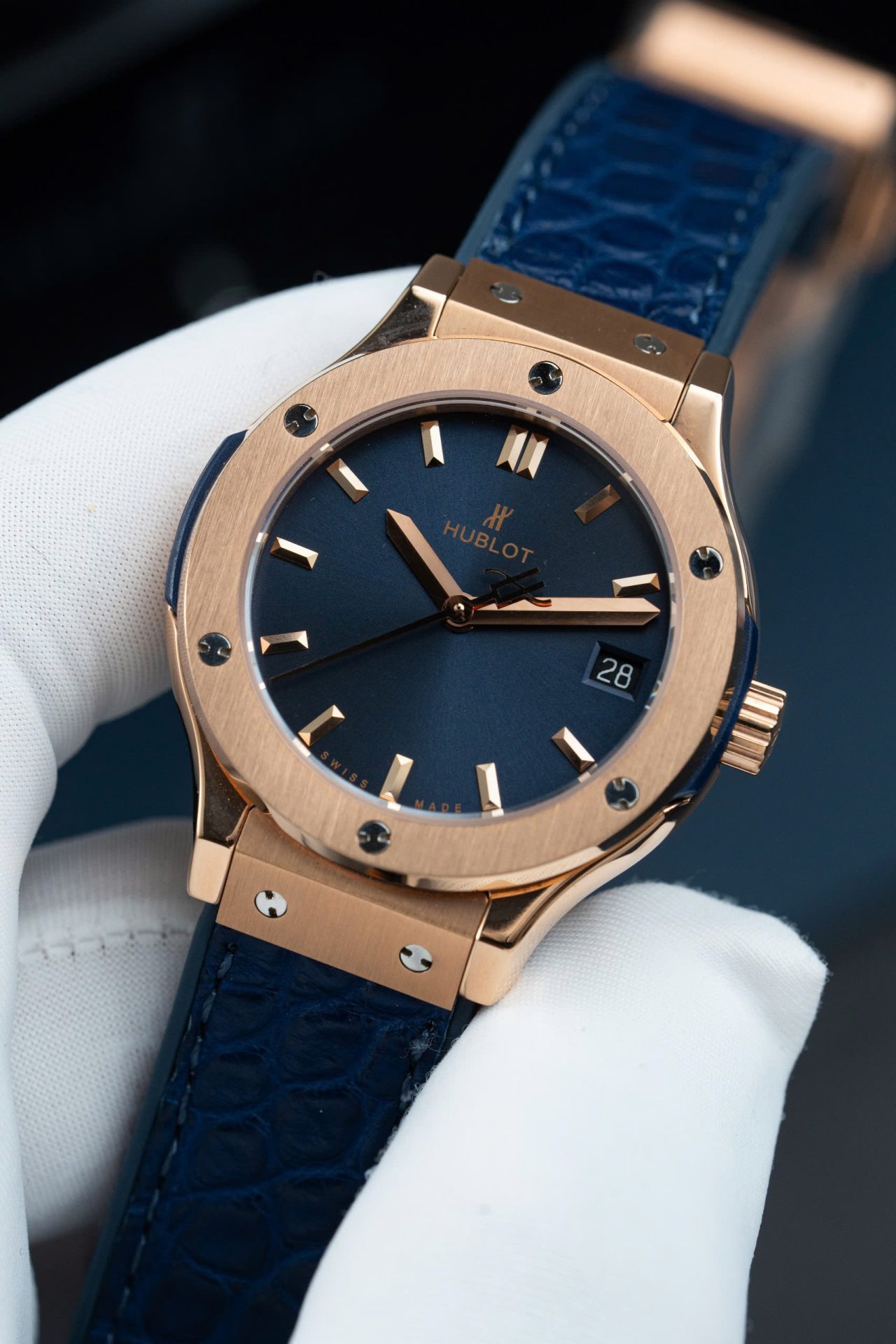 Hublot Replica Watch Classic Fusion King Gold Dial Blue 33mm - Elite Watch Atelier