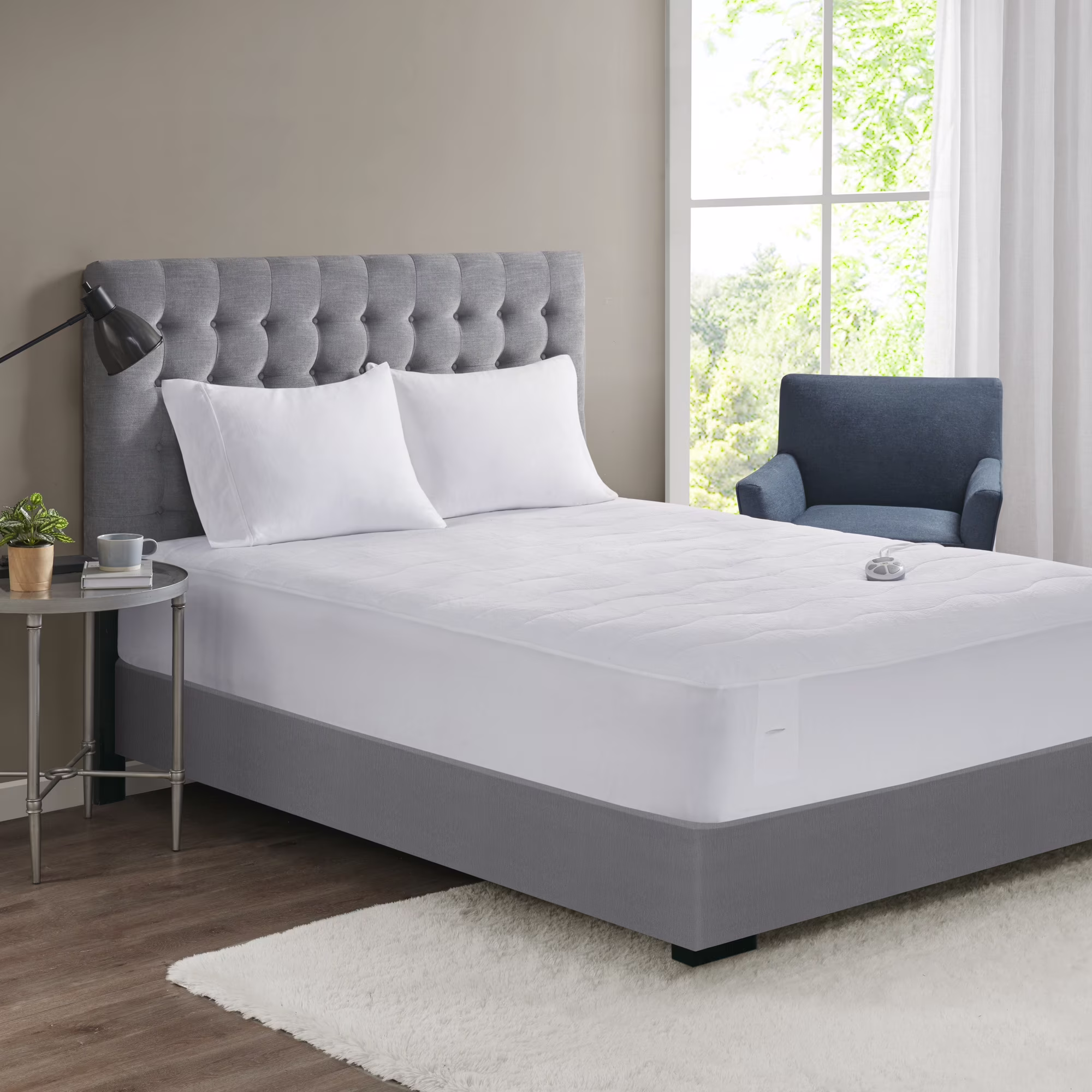 Serta Plush Heated Mattress Pad, Queen, White