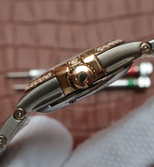 Replica Omega V6 Constellation 123.20.35 Diamonds Bezel White Dial - Top club