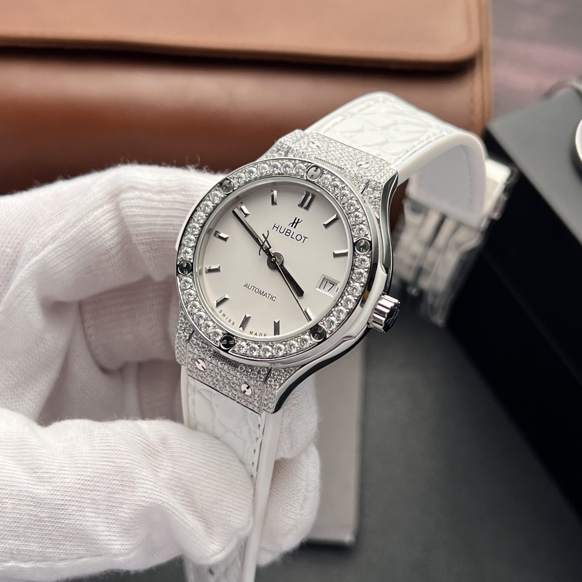 Hublot Rep 11 Watch Classic Fusion White Moissanite Diamond Case 38mm - Top club