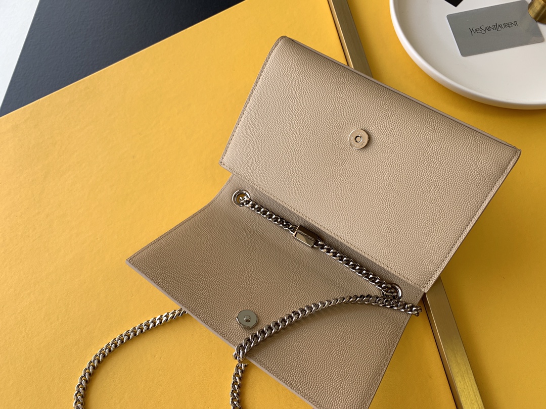 KATE SMALL CHAIN BAG IN GRAIN DE POUDRE EMBOSSED LEATHER1:1High-quality replica