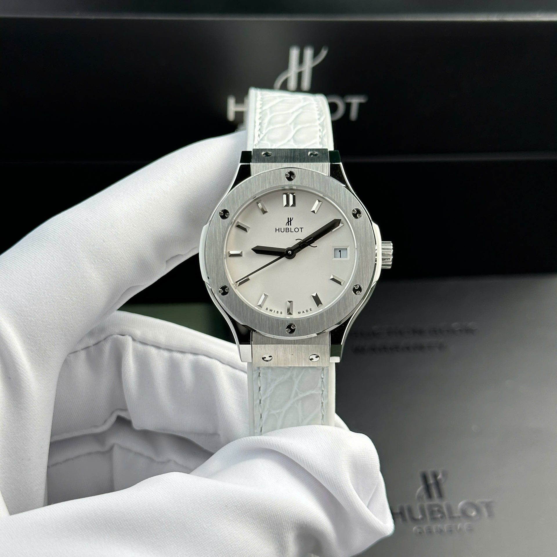 Hublot Classic Fusion Fake Watch Womens White HB Factory 33mm - Top club