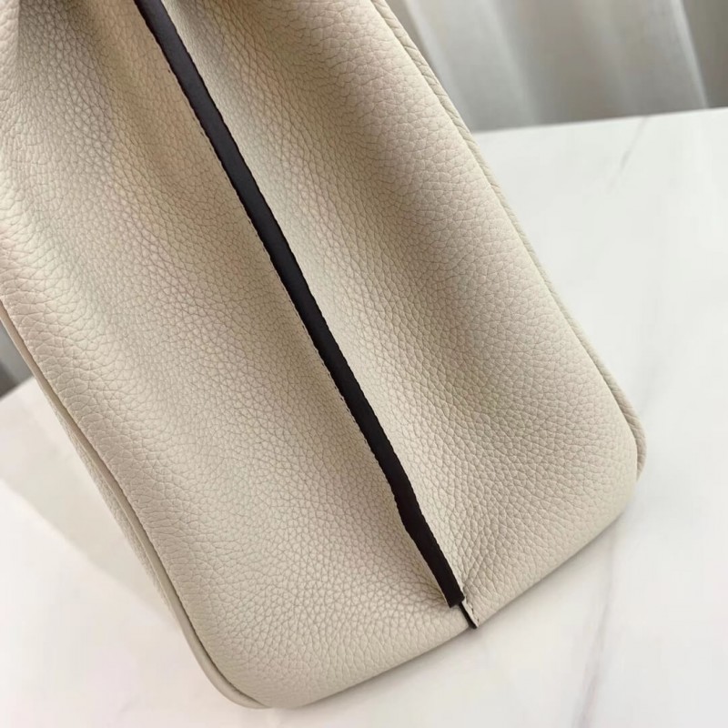 Replica Gucci Zumi Grainy Leather Medium Top Handle Bag 5647141:1High-quality replica