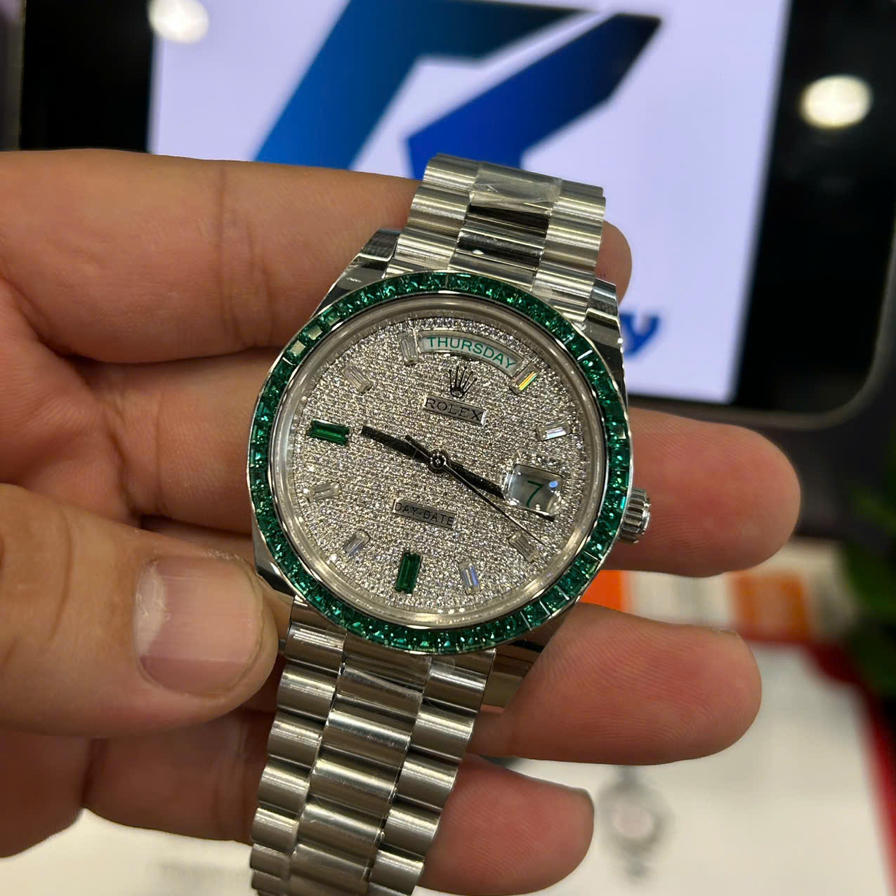 Rolex Day-Date Replica Watches Custom Diamonds Moissanite Weight 200 Grams 40mm - Top club